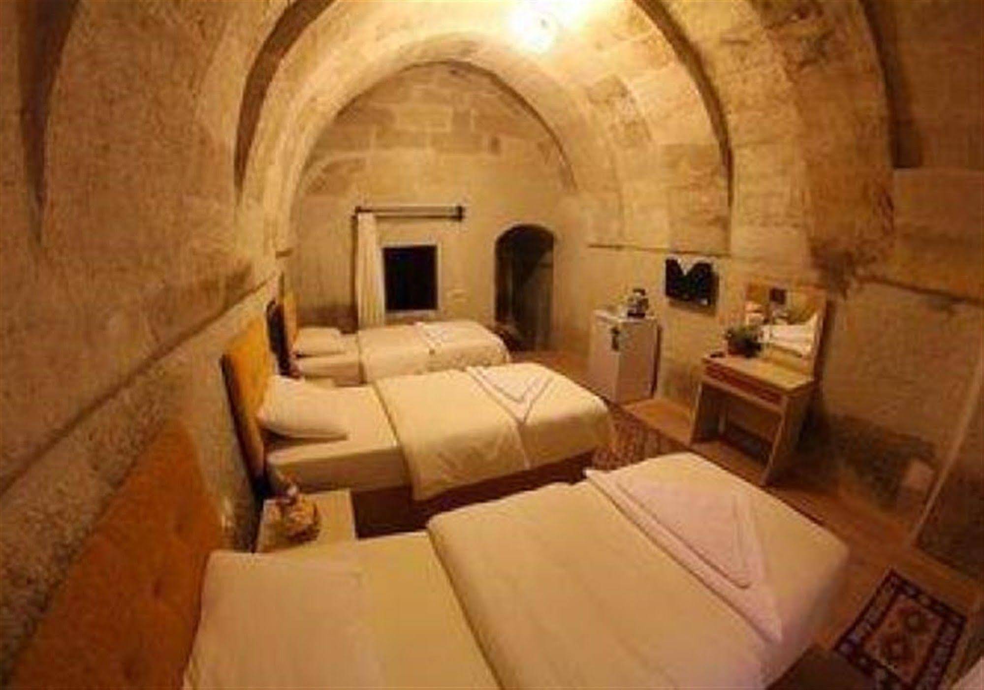Falcon Cave Suites