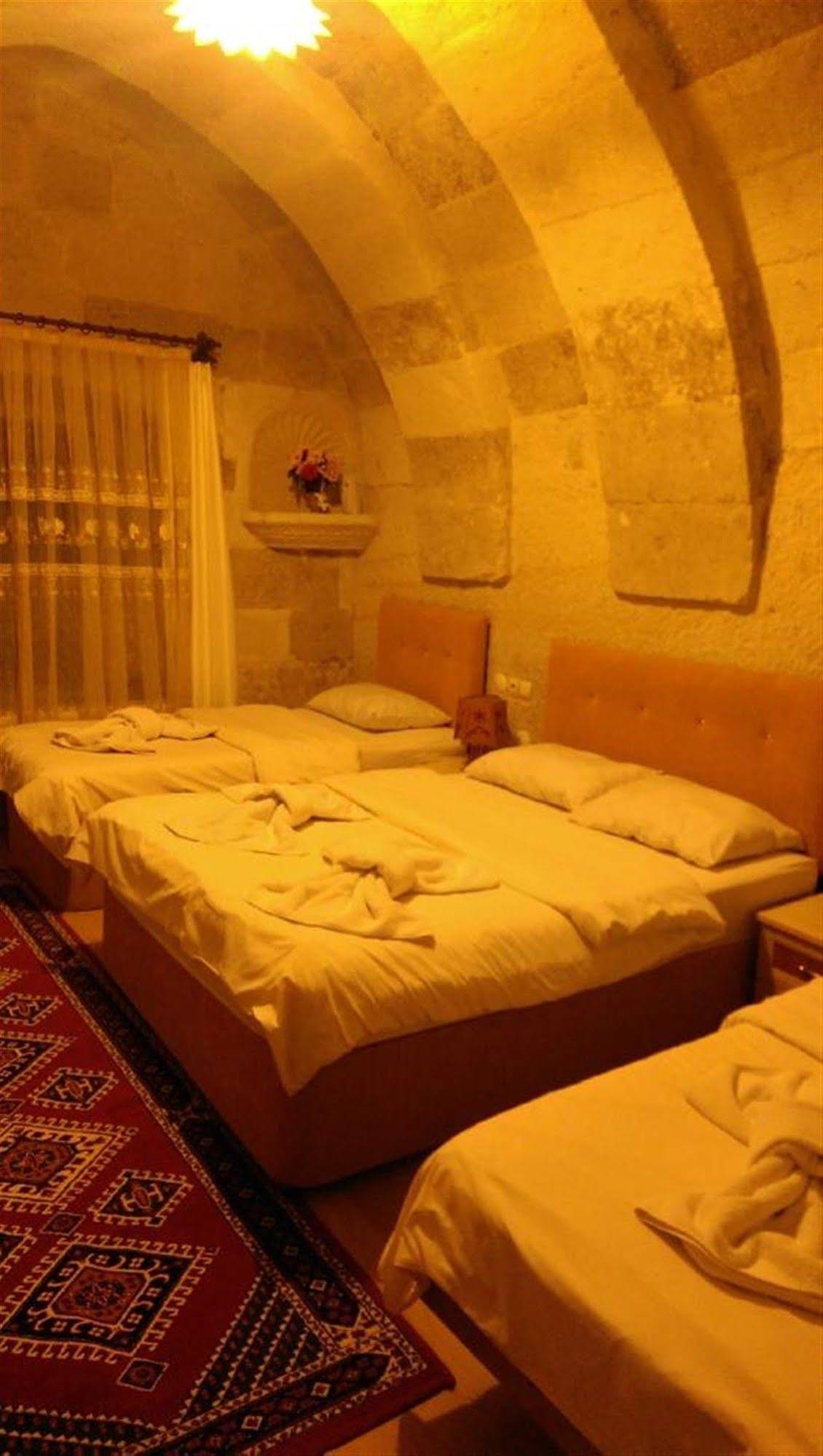Falcon Cave Suites