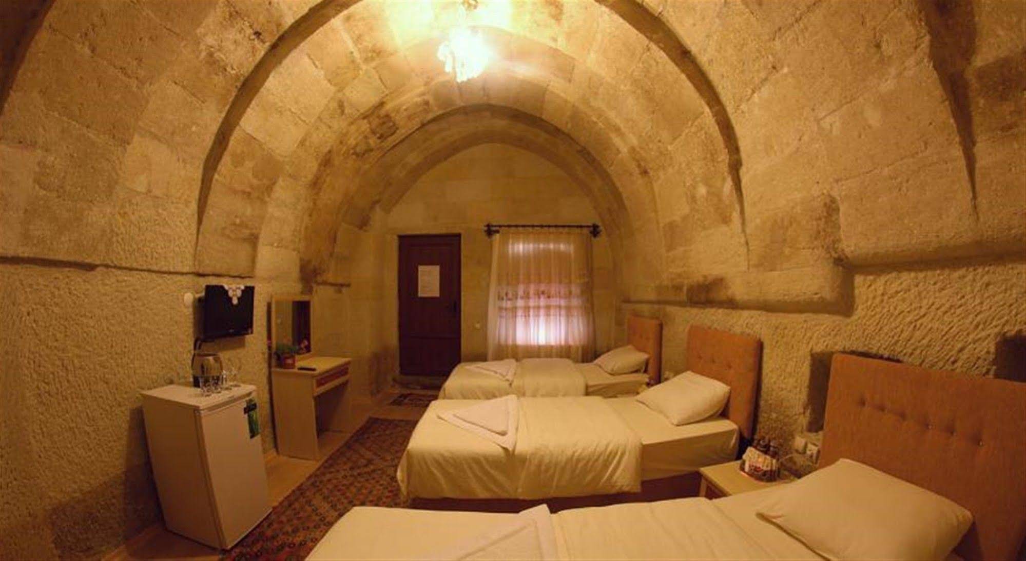 Falcon Cave Suites