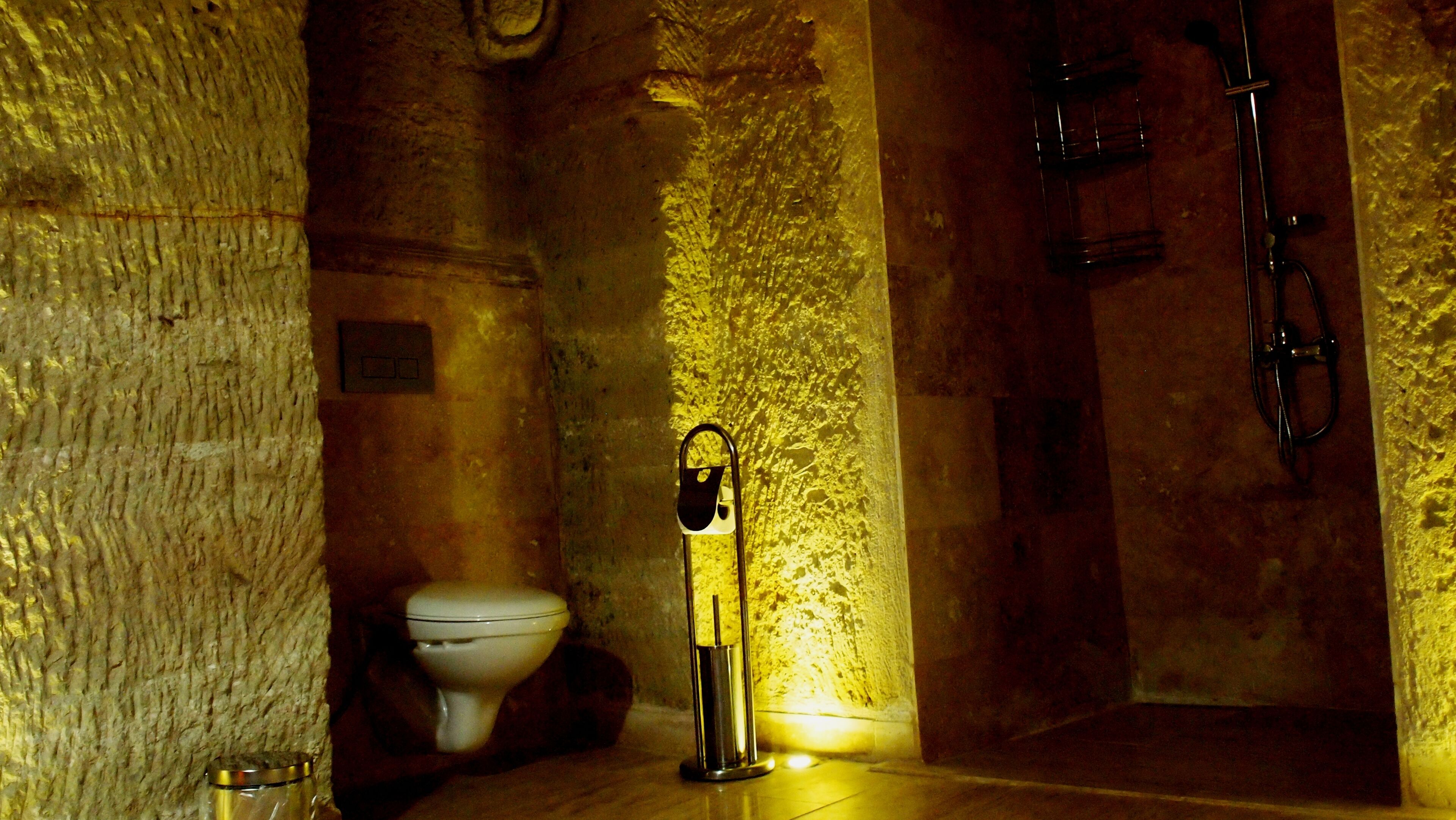 Family Cave Suite Hotel