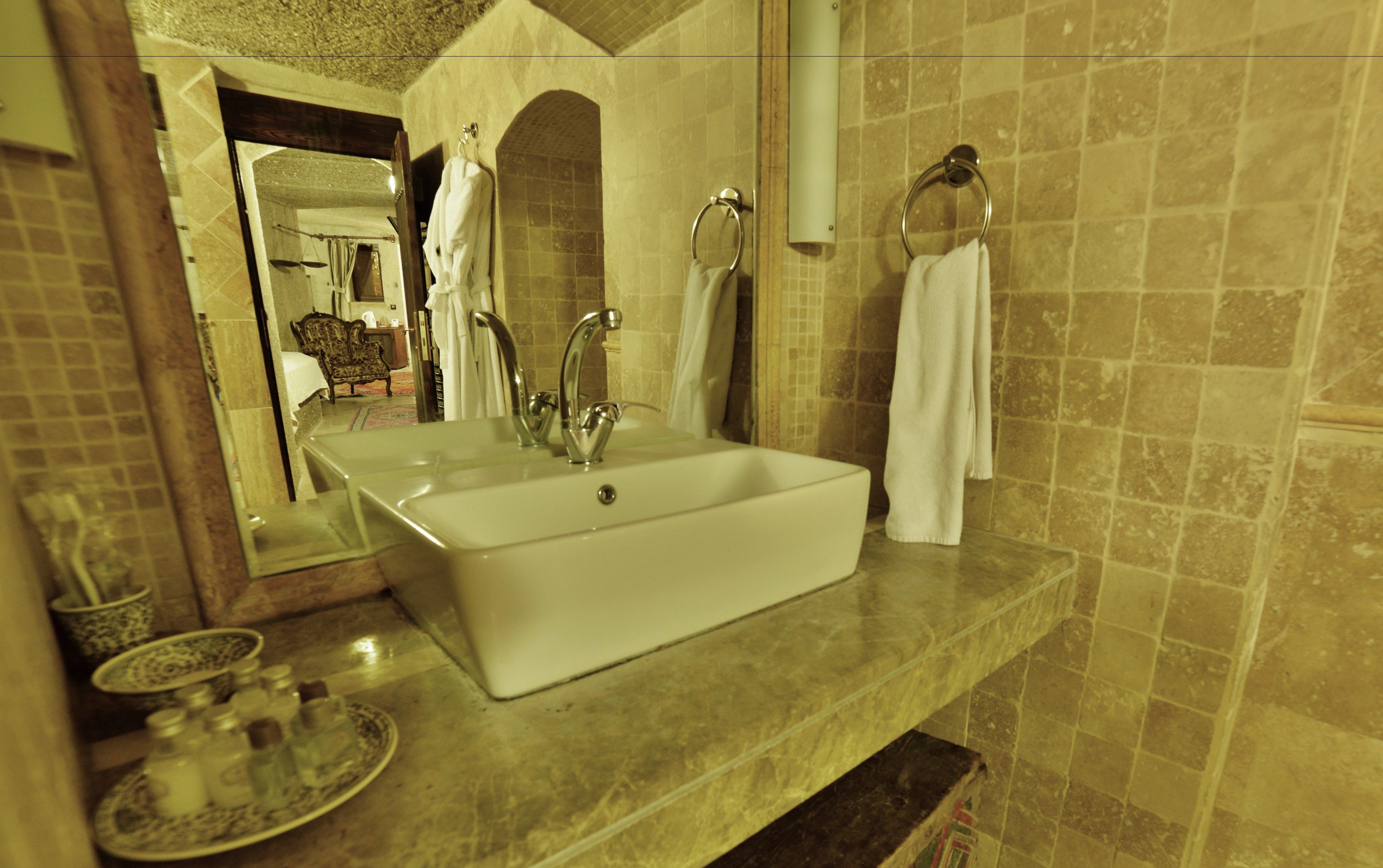 Grand Cave Suites
