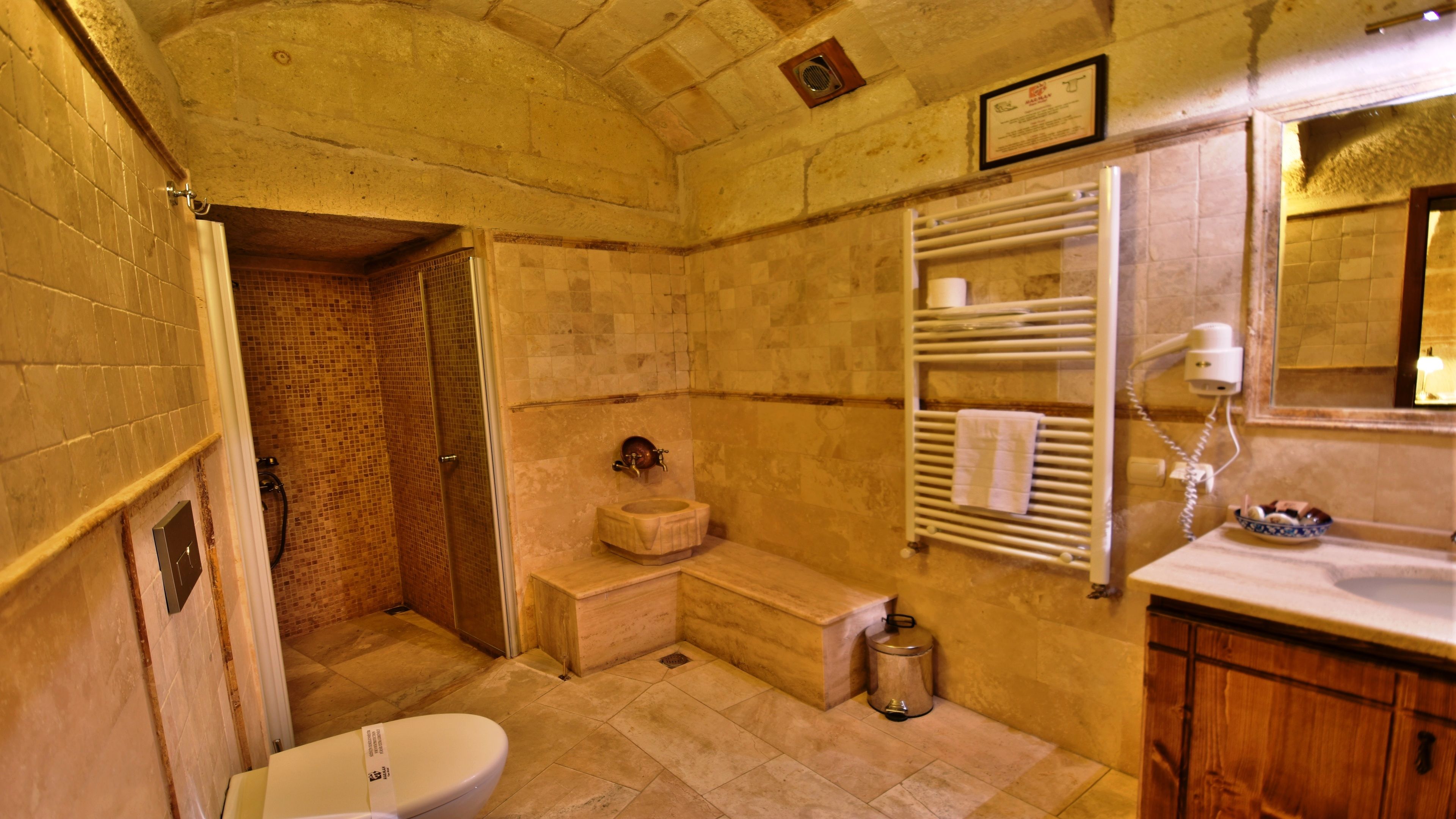 Harman Cave Hotel