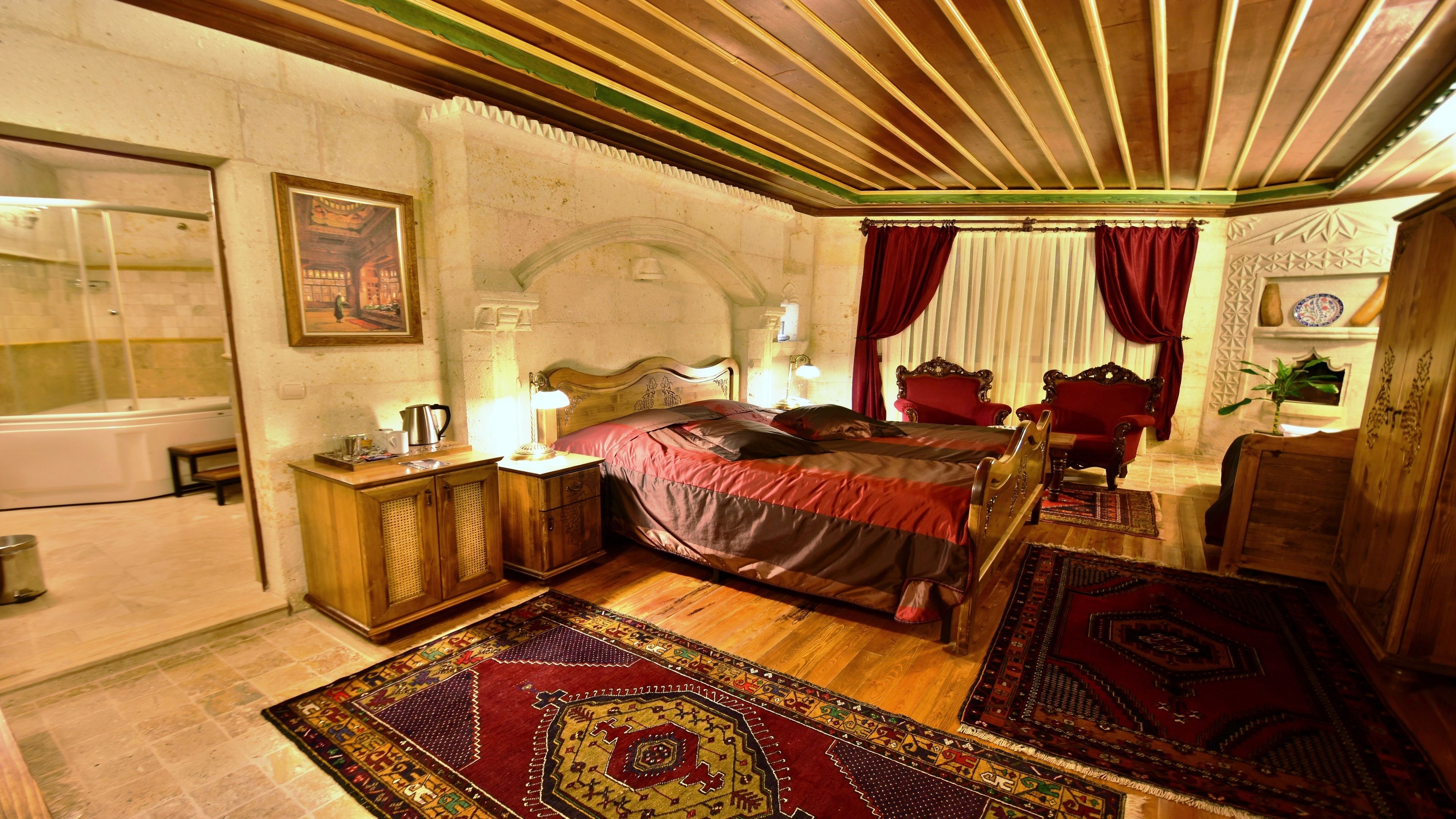 Harman Cave Hotel