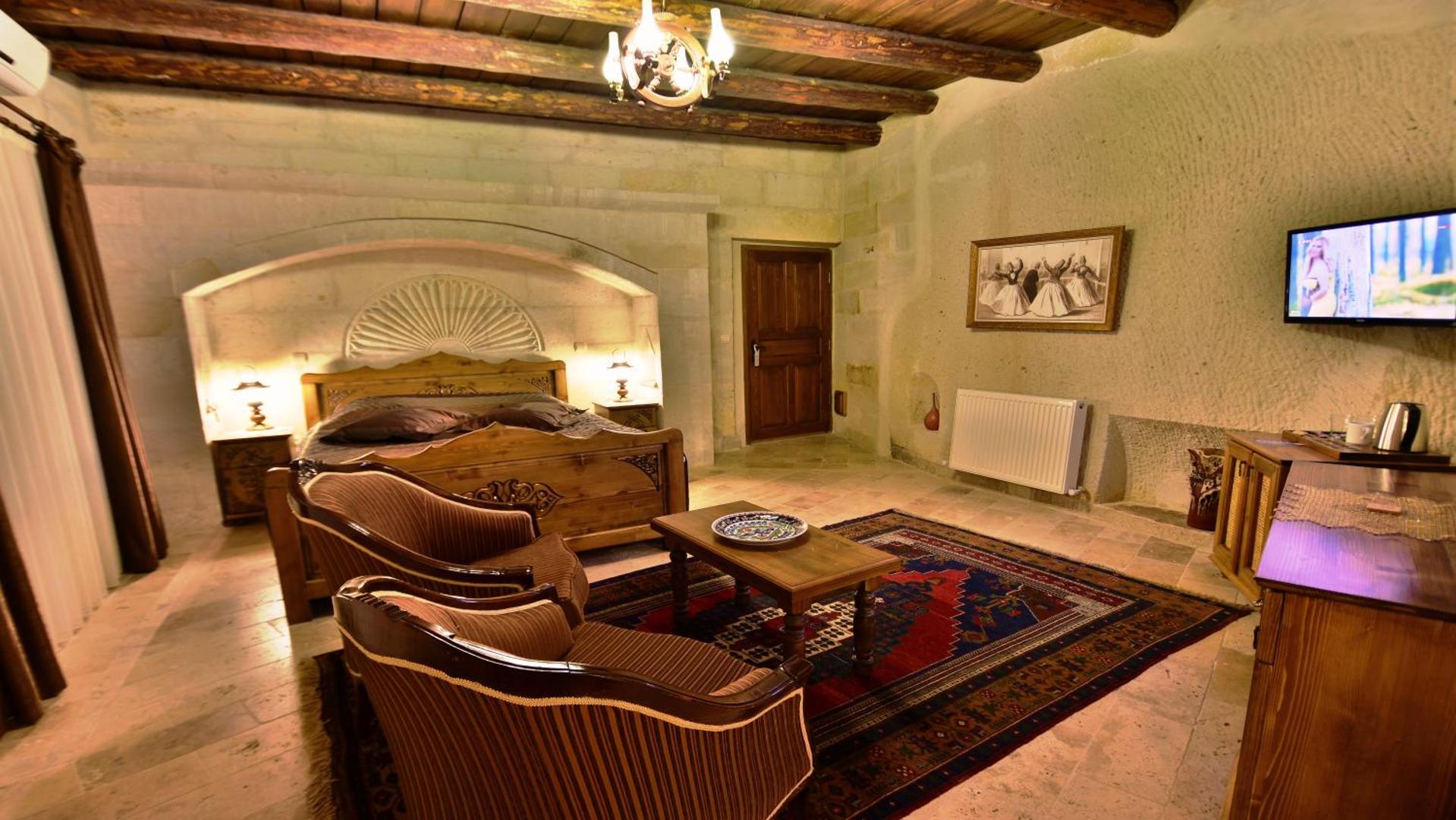 Harman Cave Hotel