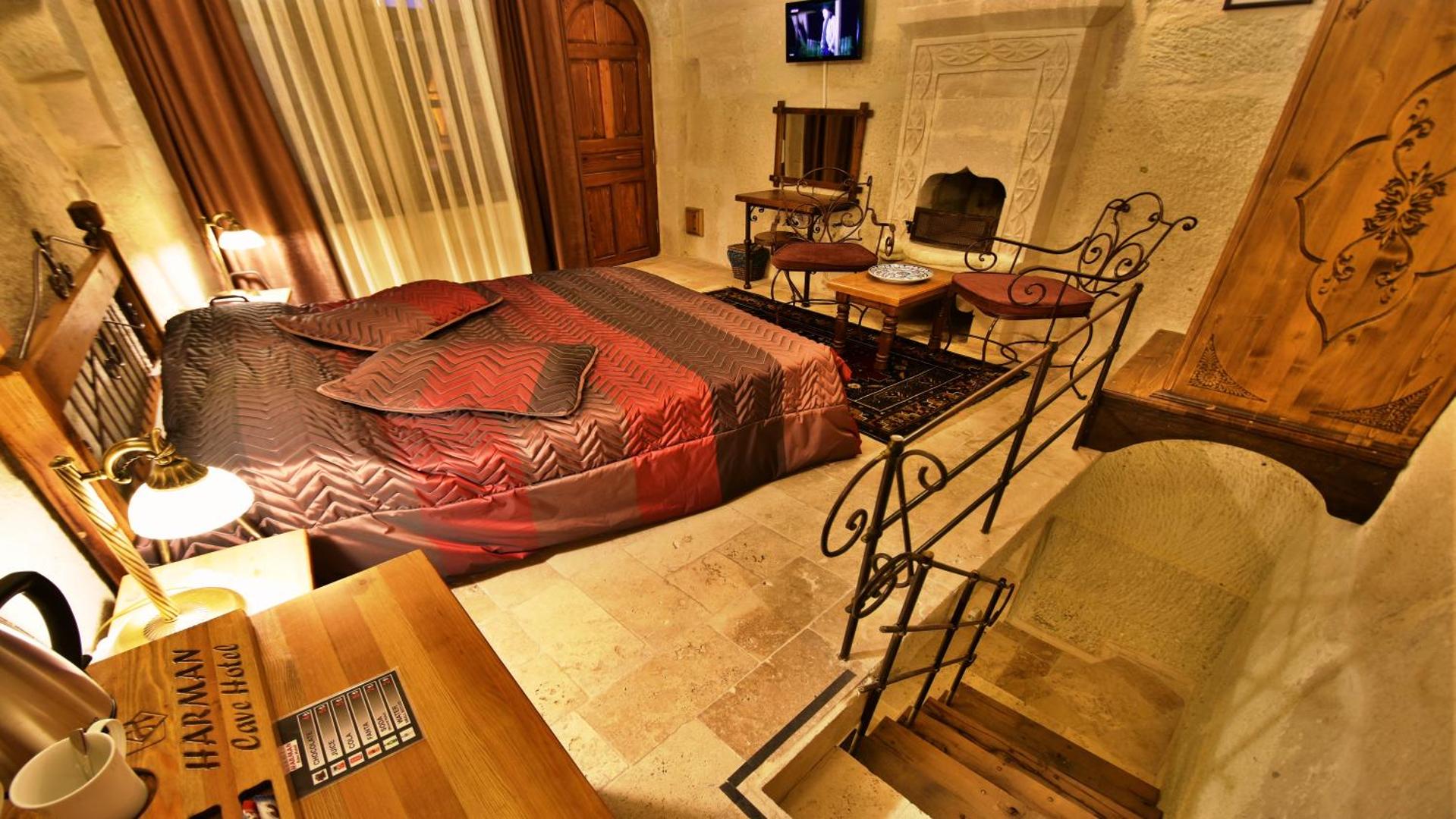 Harman Cave Hotel