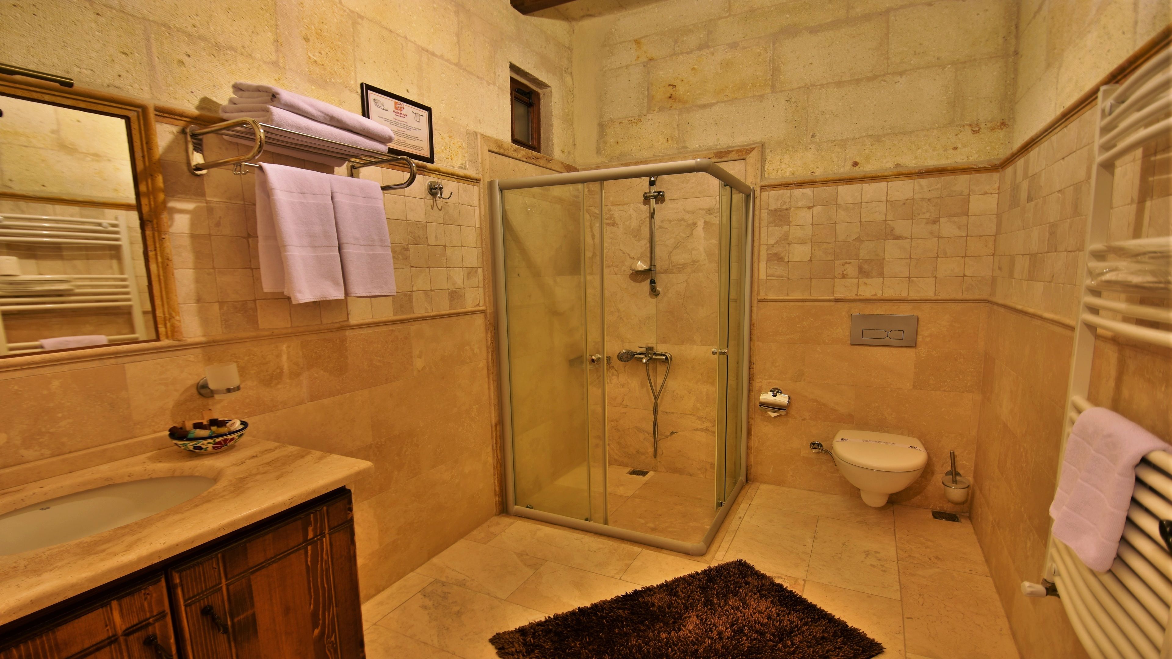 Harman Cave Hotel