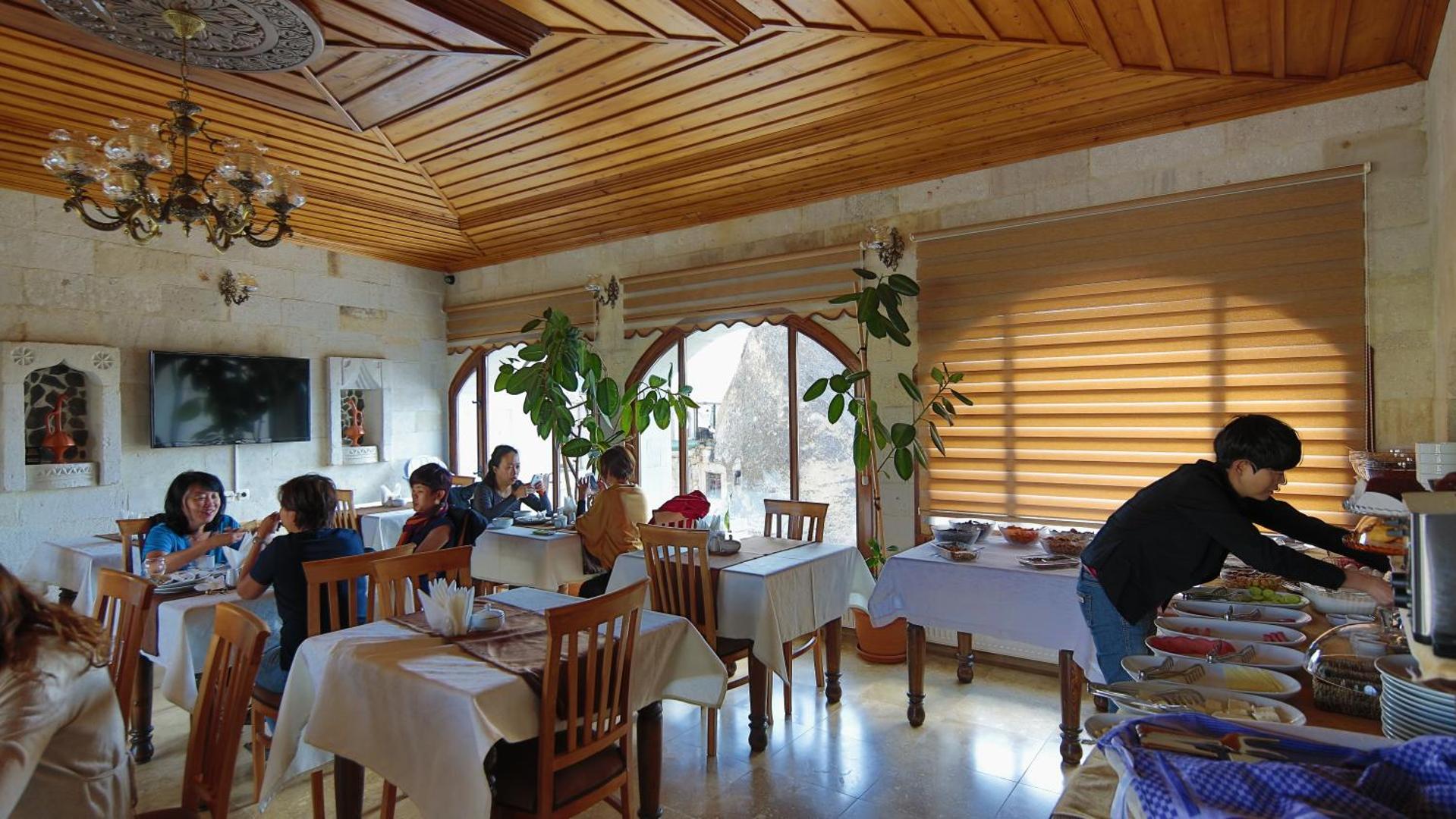 Harman Cave Hotel
