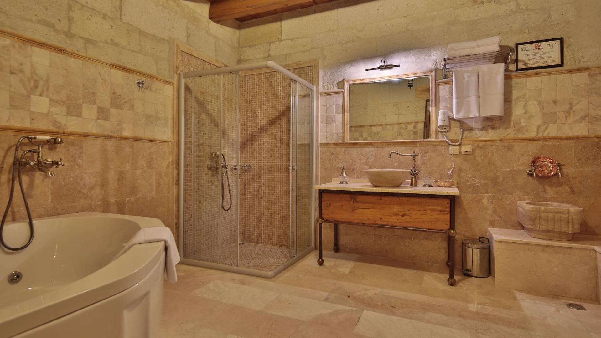 Harman Cave Hotel