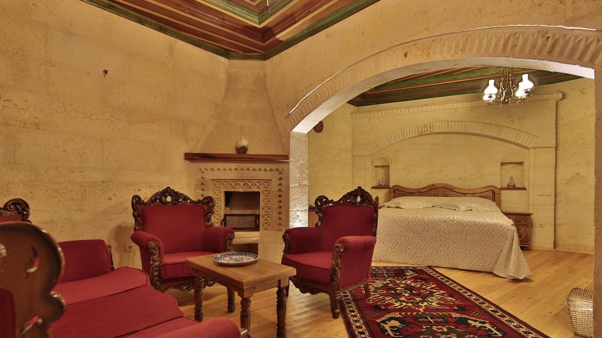 Harman Cave Hotel
