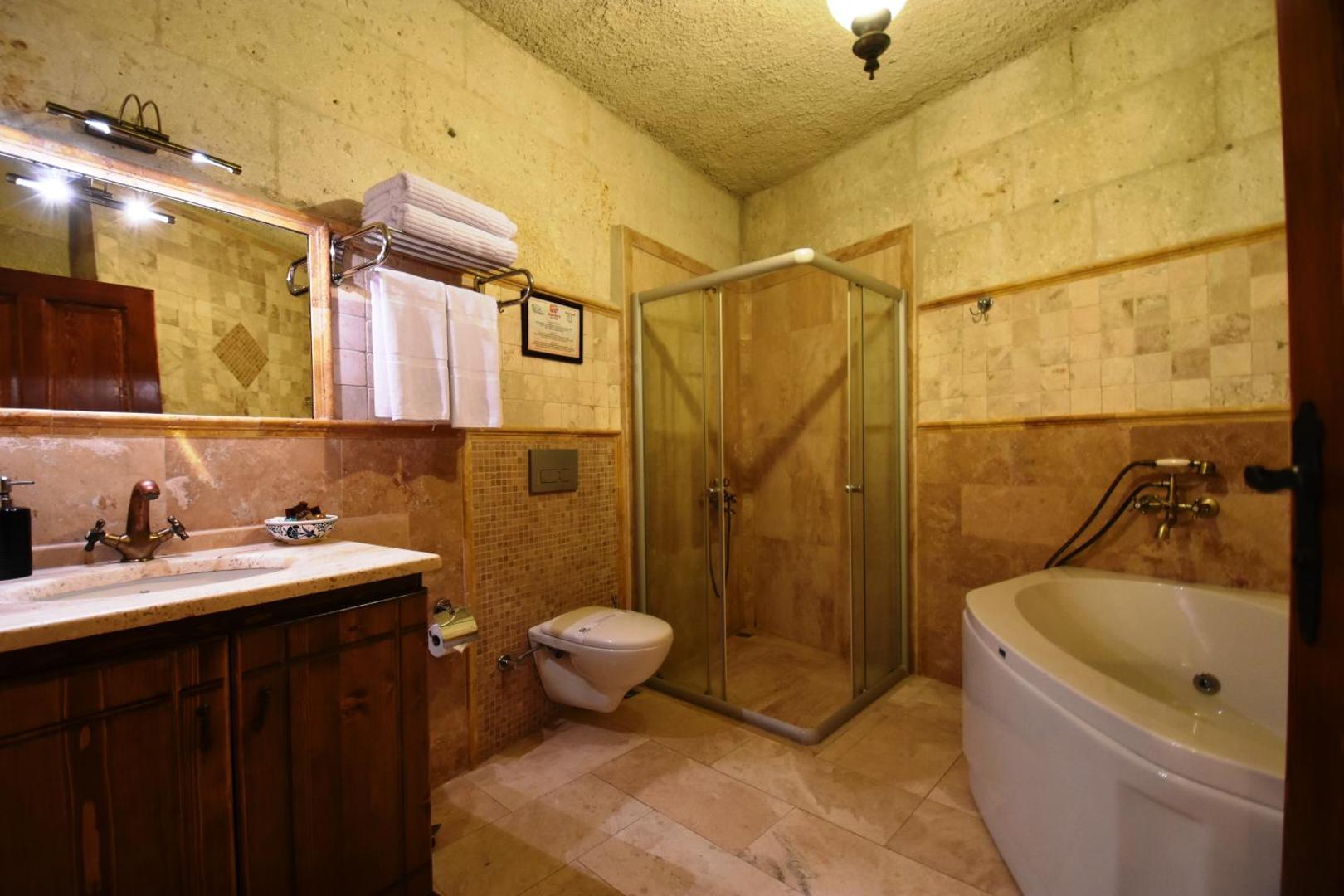 Harman Cave Hotel
