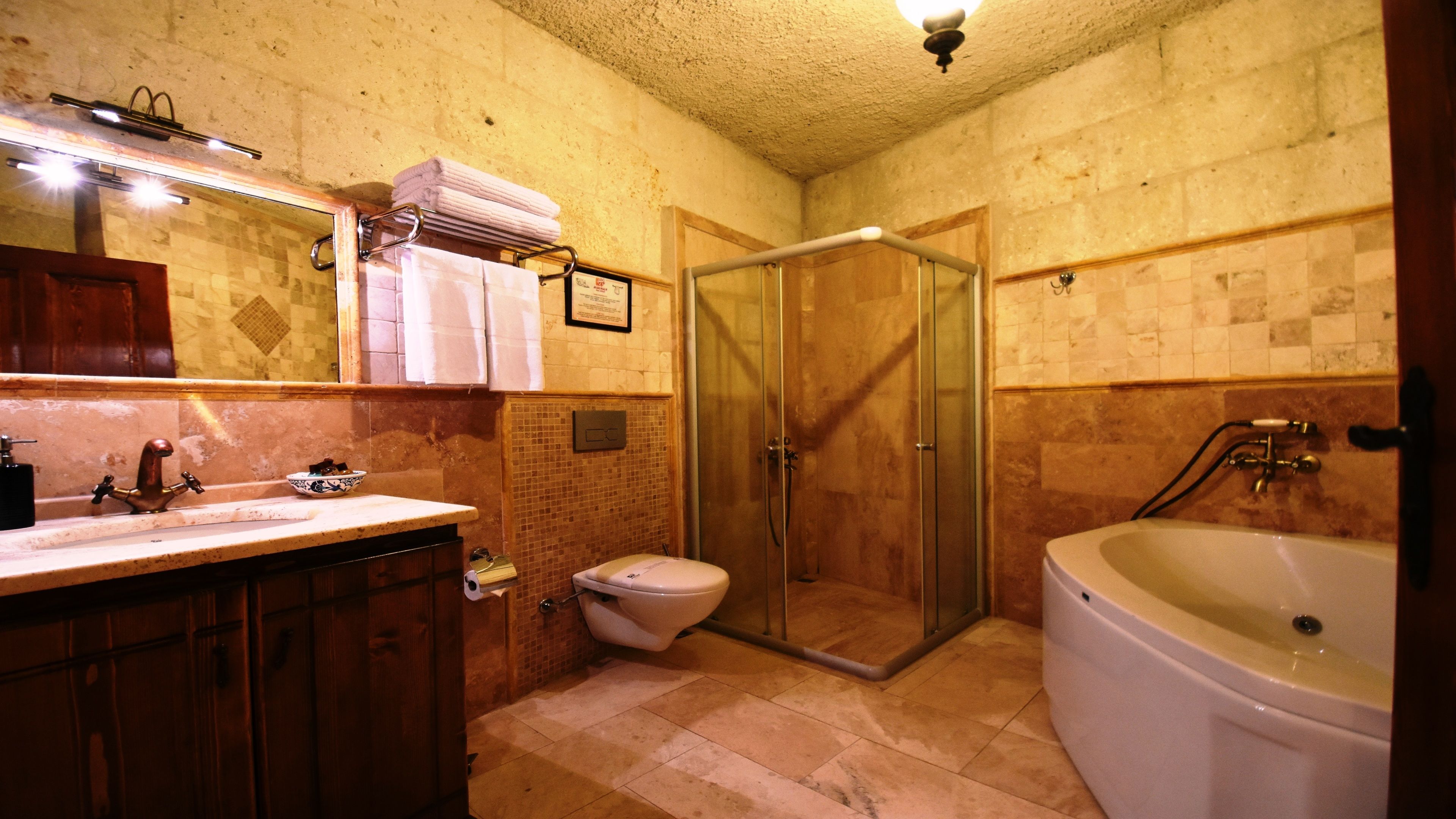 Harman Cave Hotel