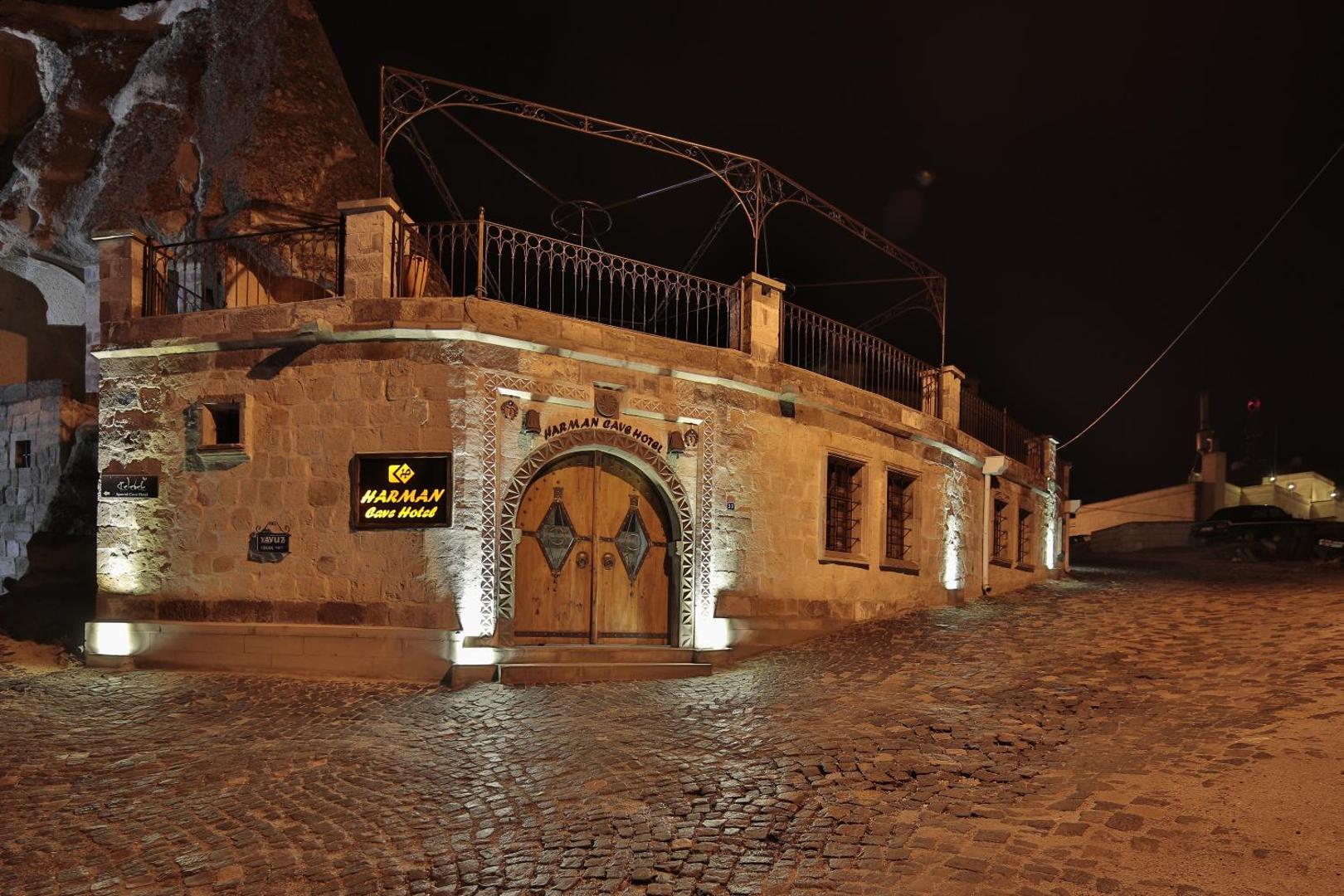 Harman Cave Hotel