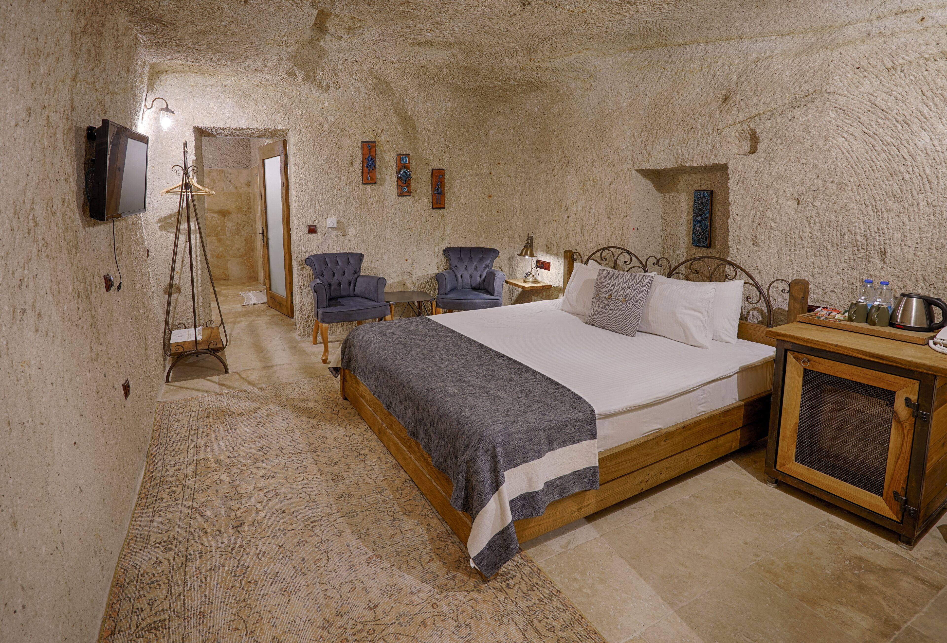 Henna Hotel