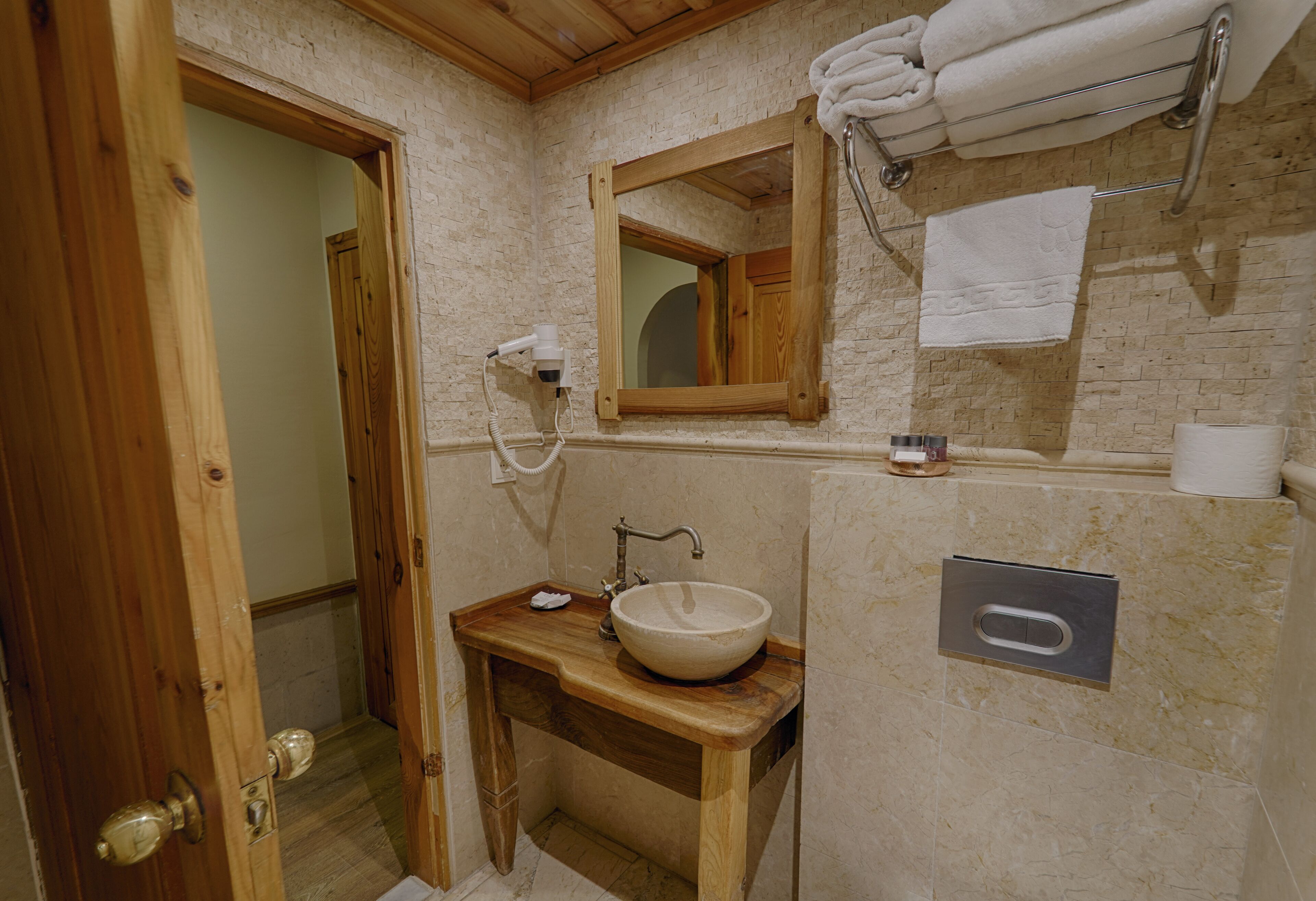 Heybe Hotel