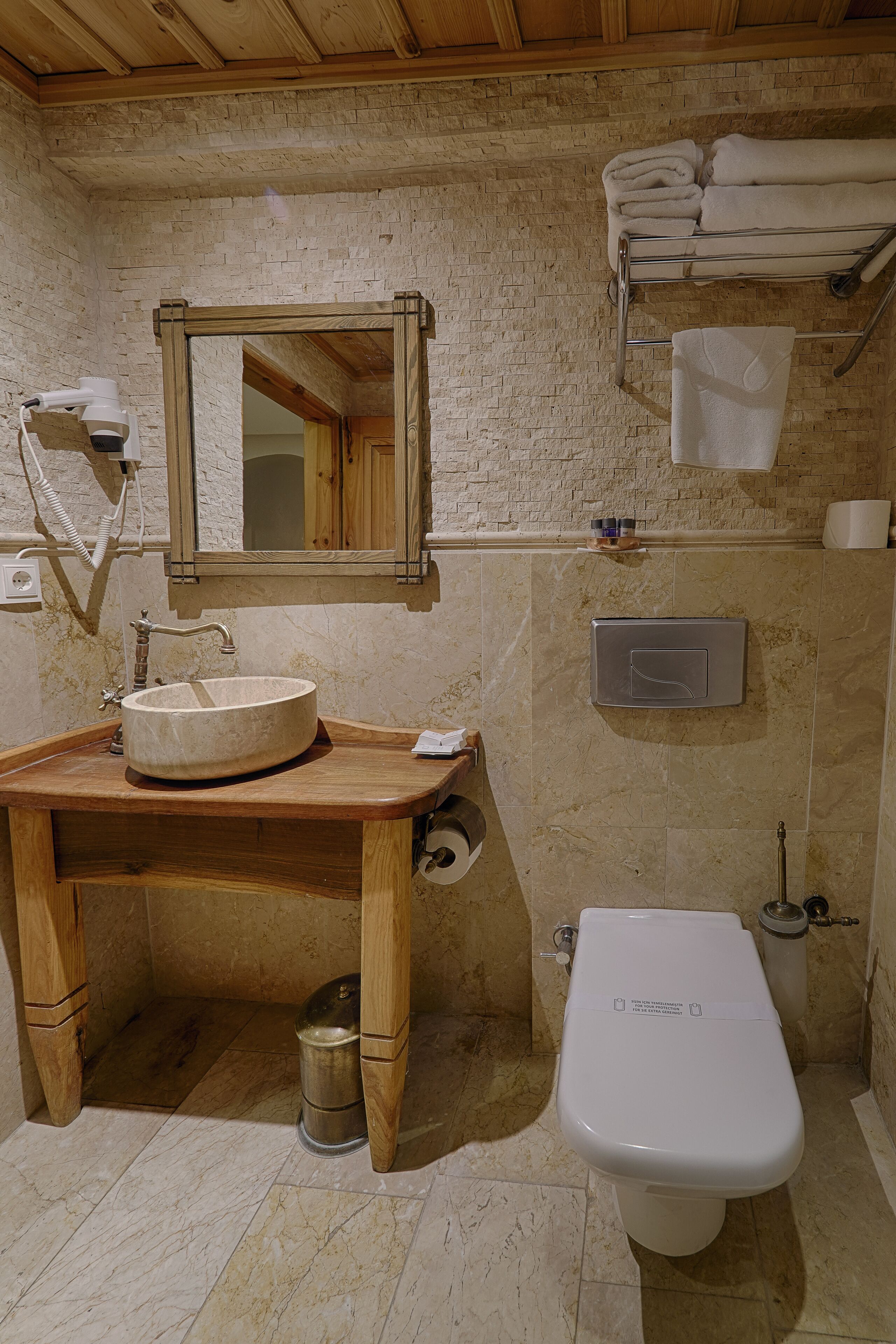 Heybe Hotel