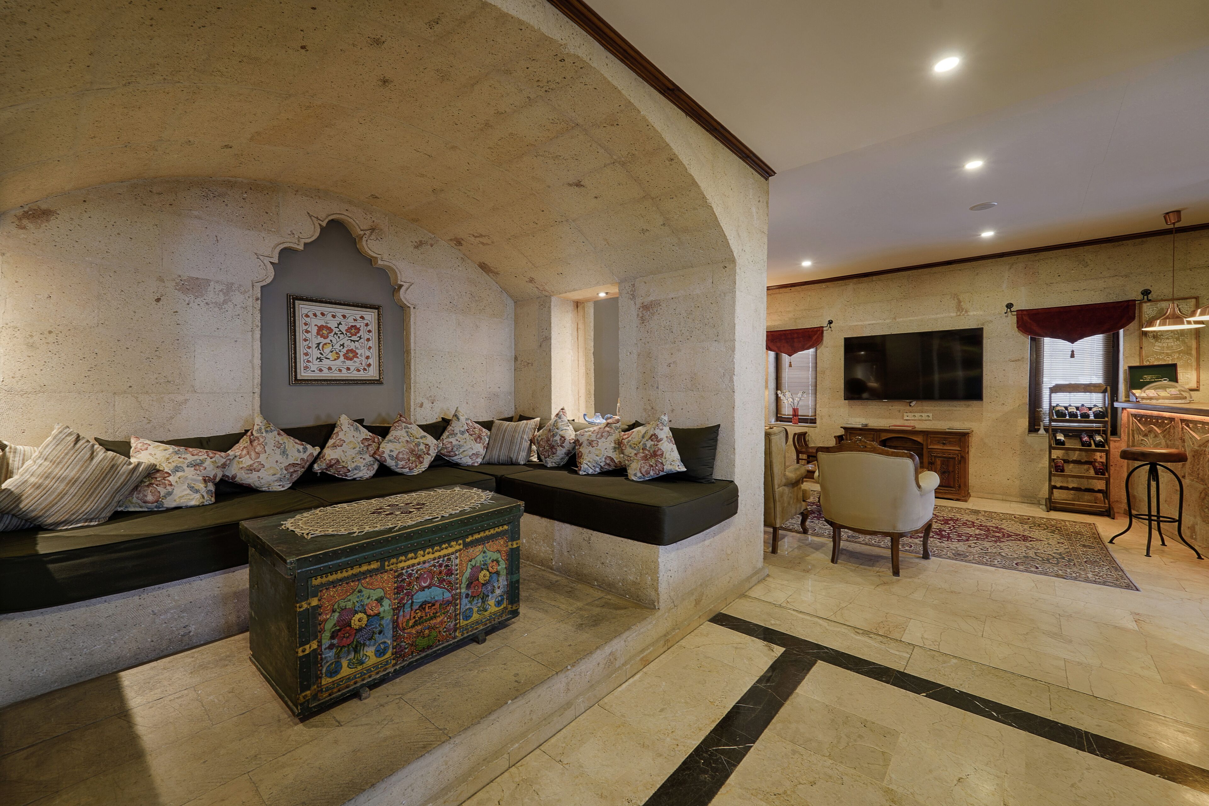 Heybe Hotel