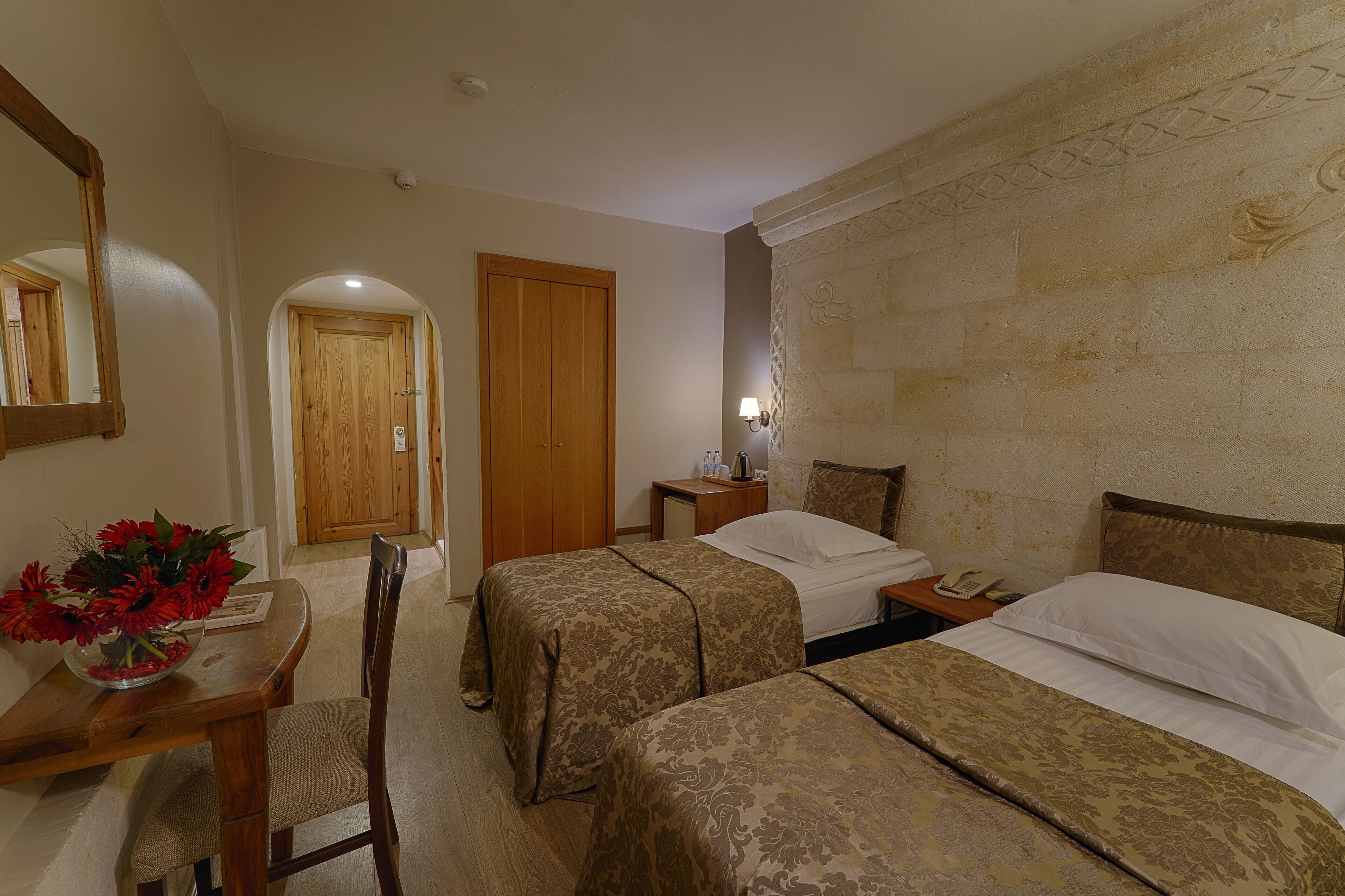 Heybe Hotel