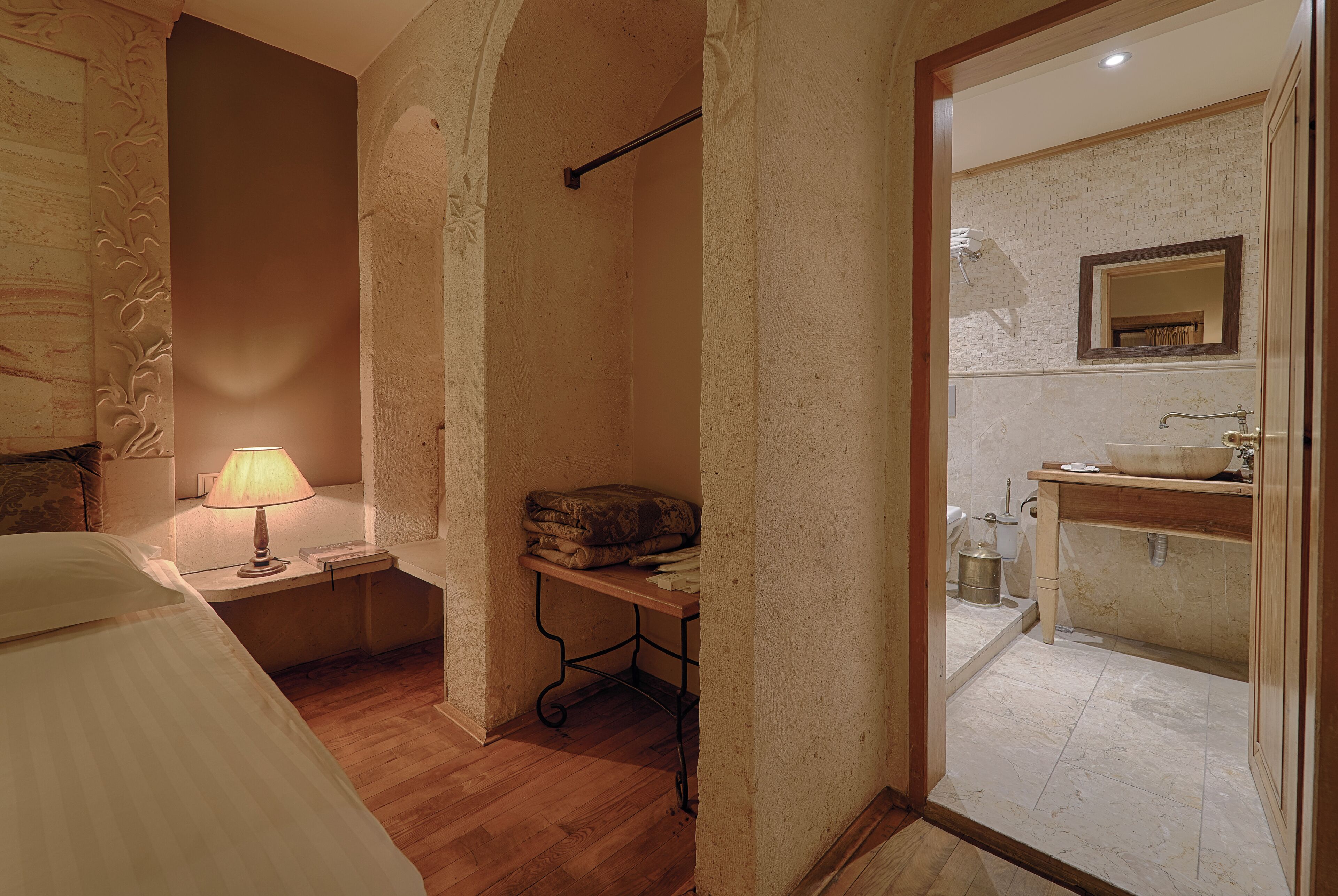 Heybe Hotel