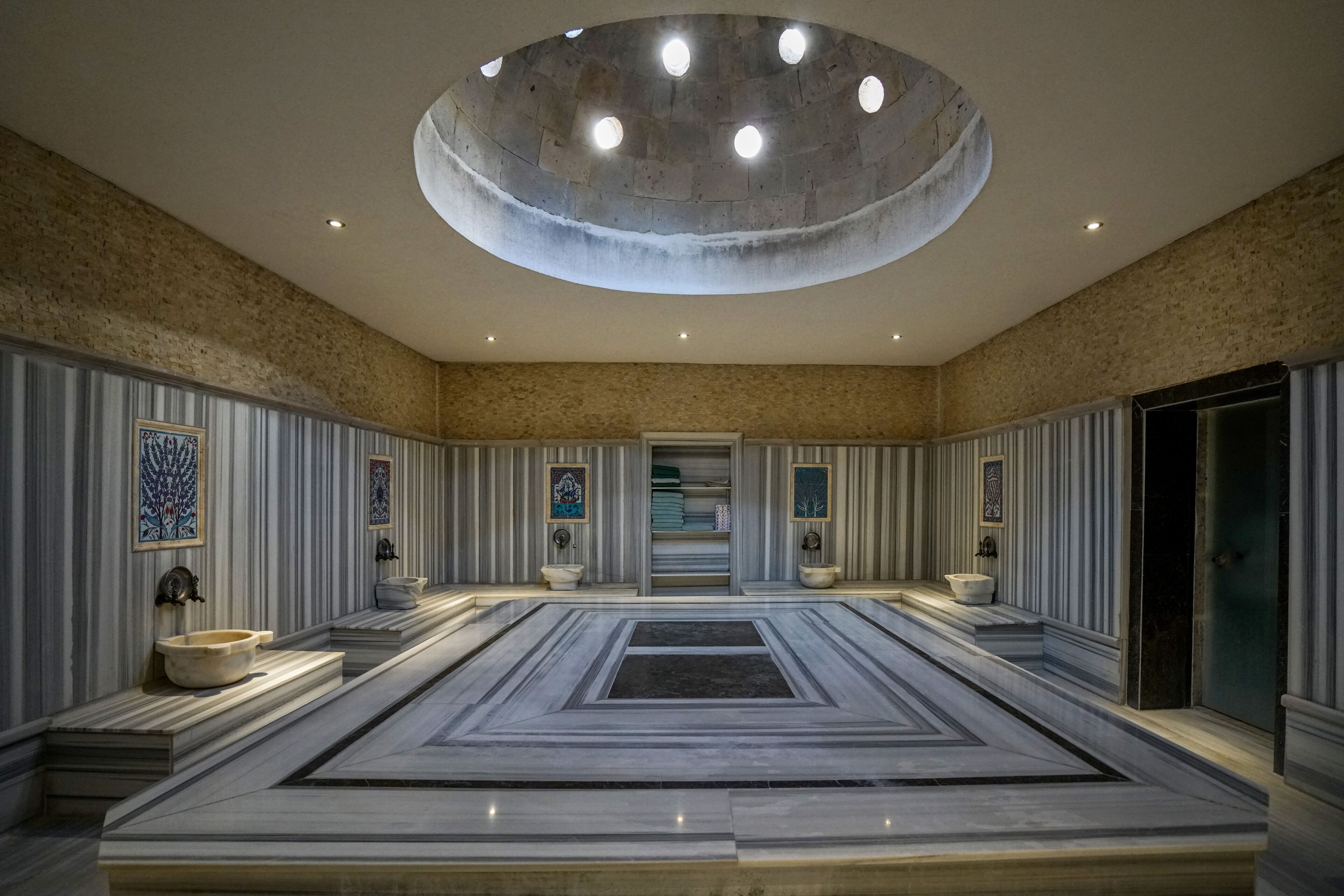 Heybe Hotel
