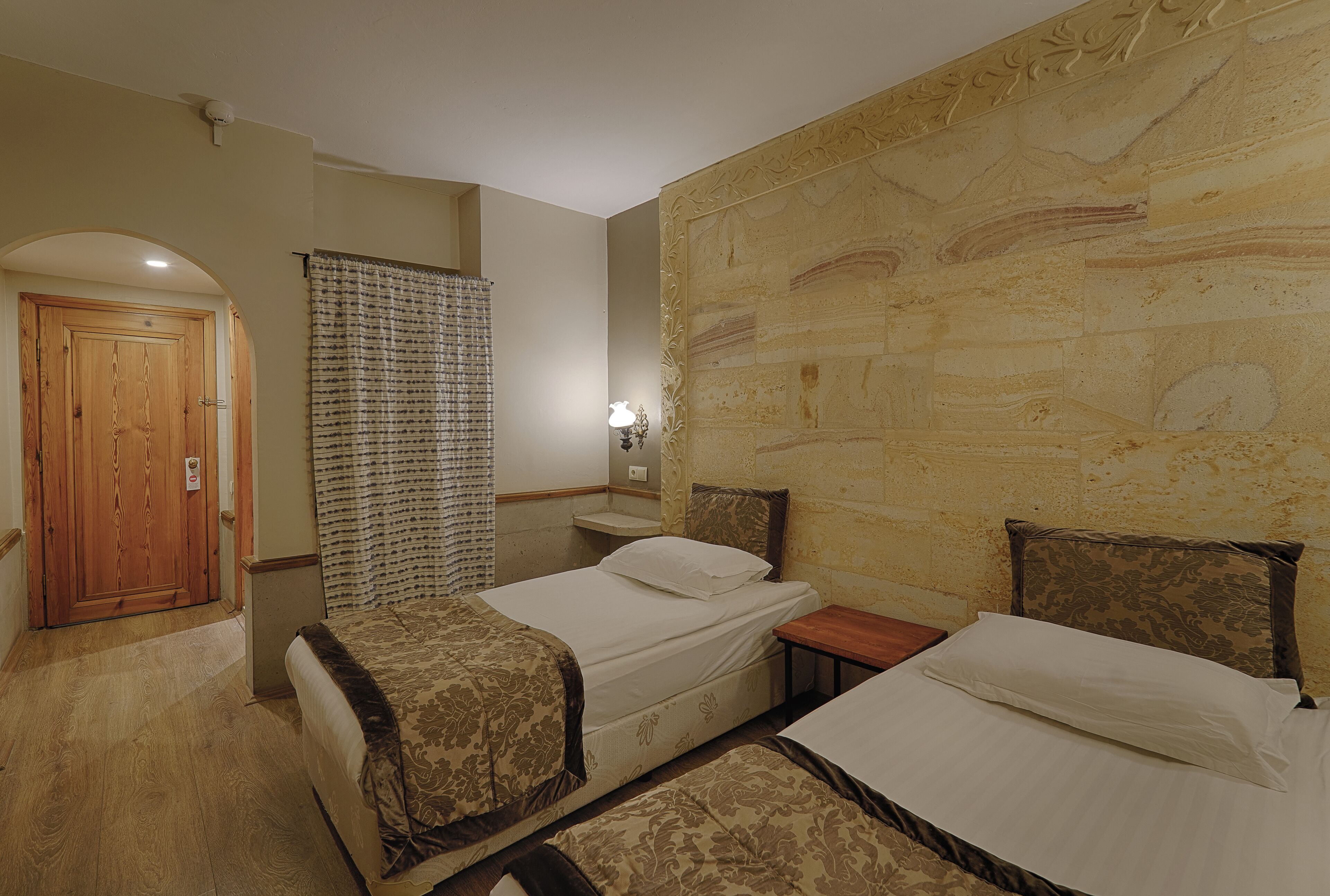 Heybe Hotel
