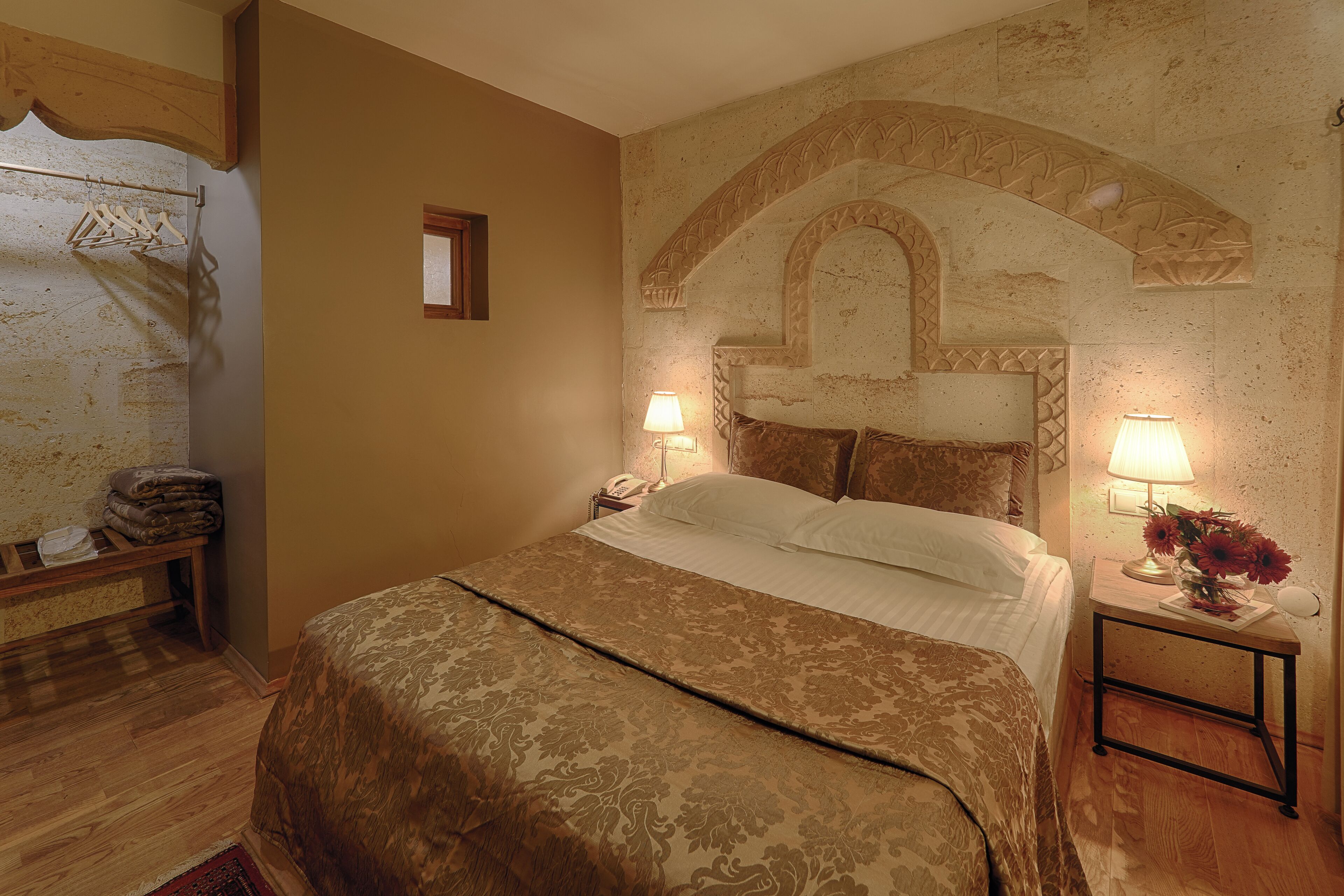 Heybe Hotel