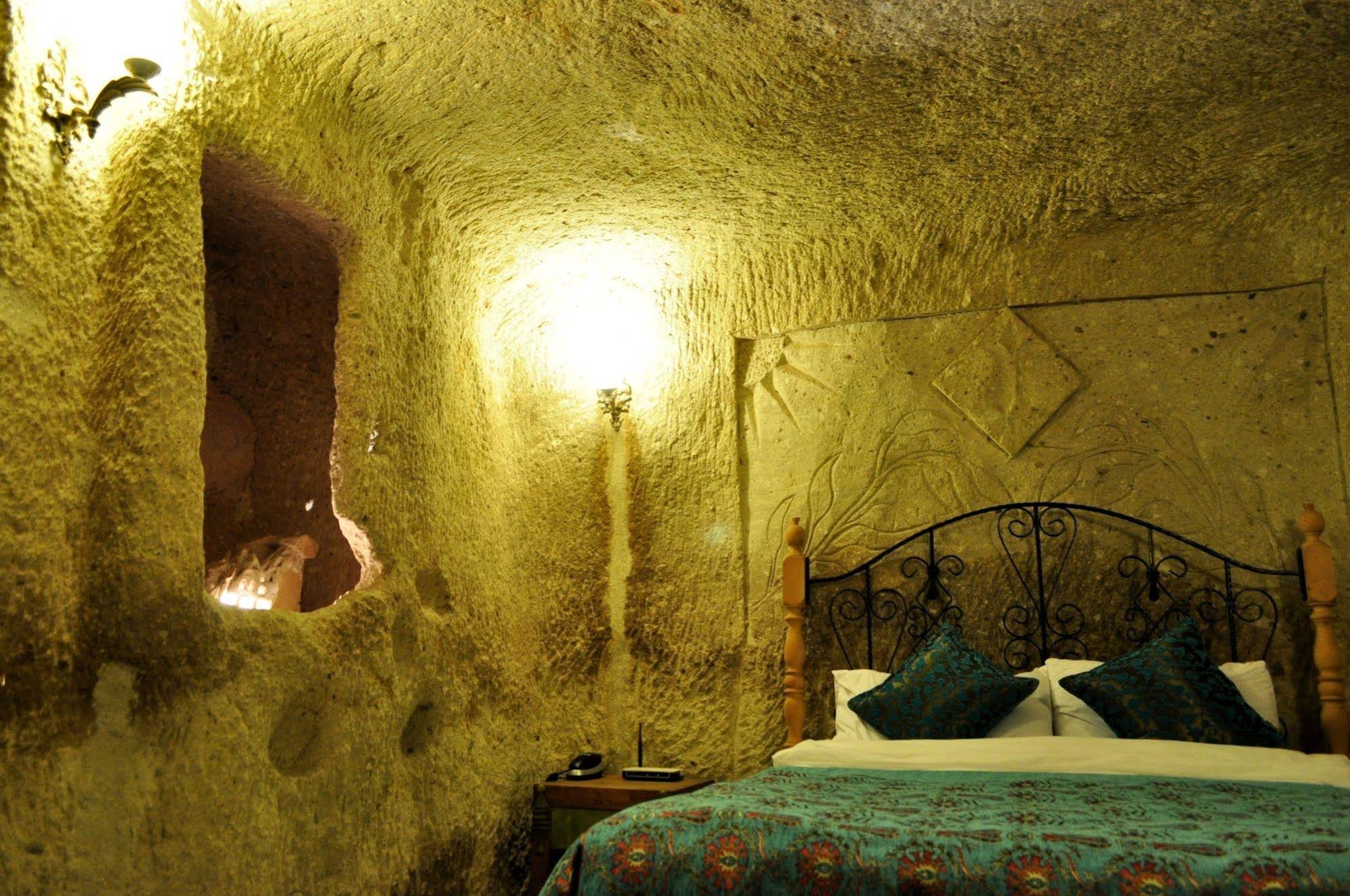 Hills Cave