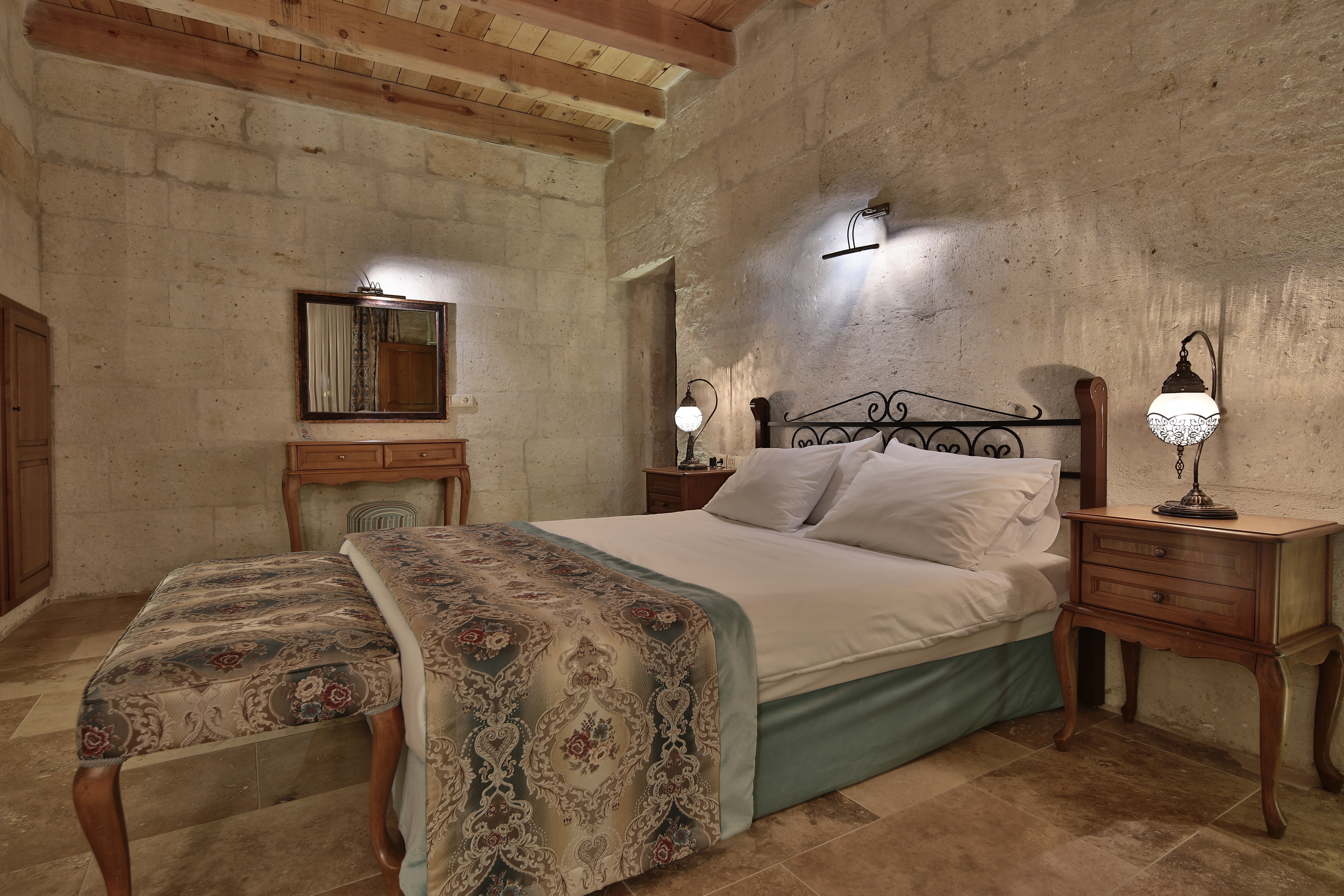 Imperial Cave Suites & Spa