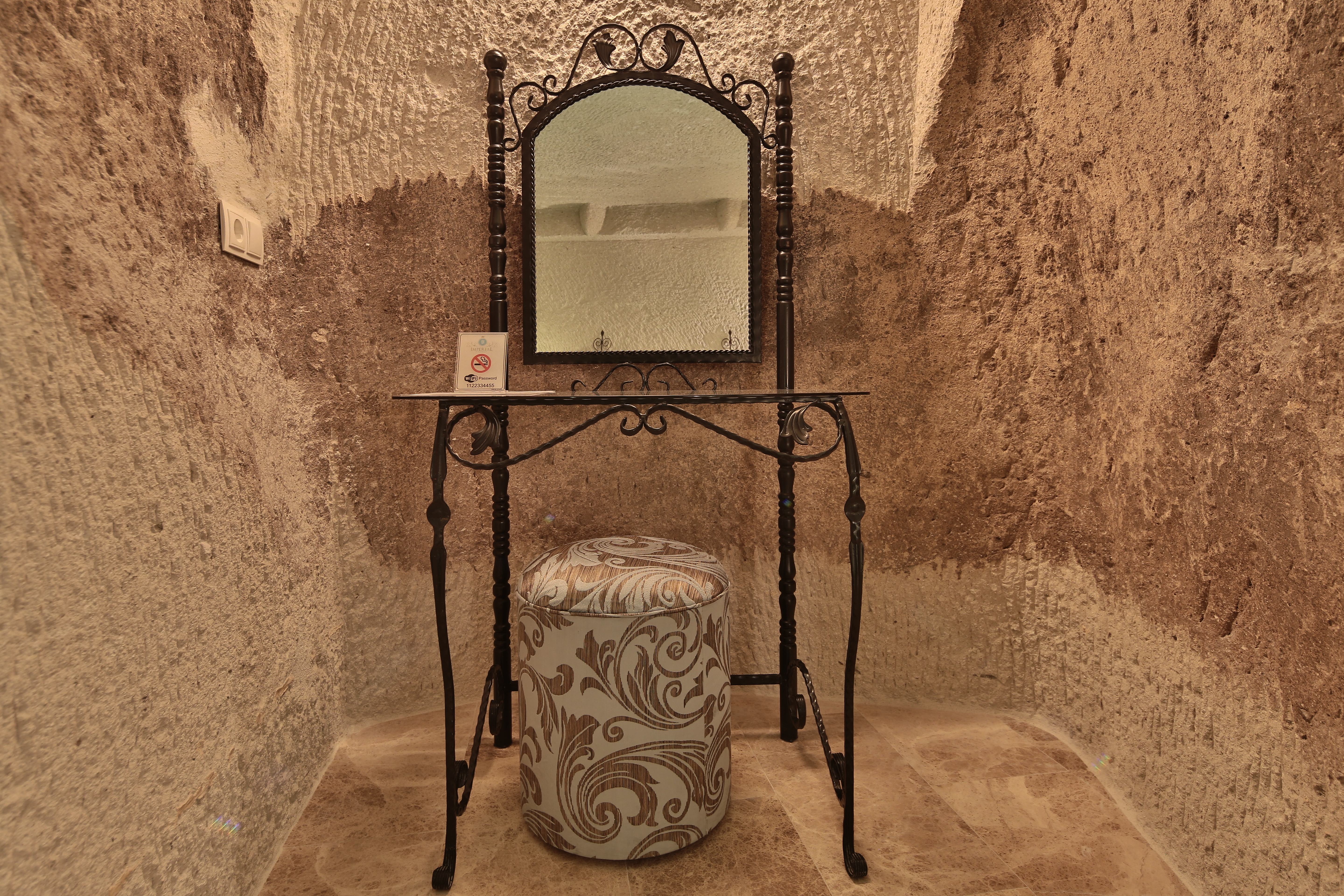 Imperial Cave Suites & Spa