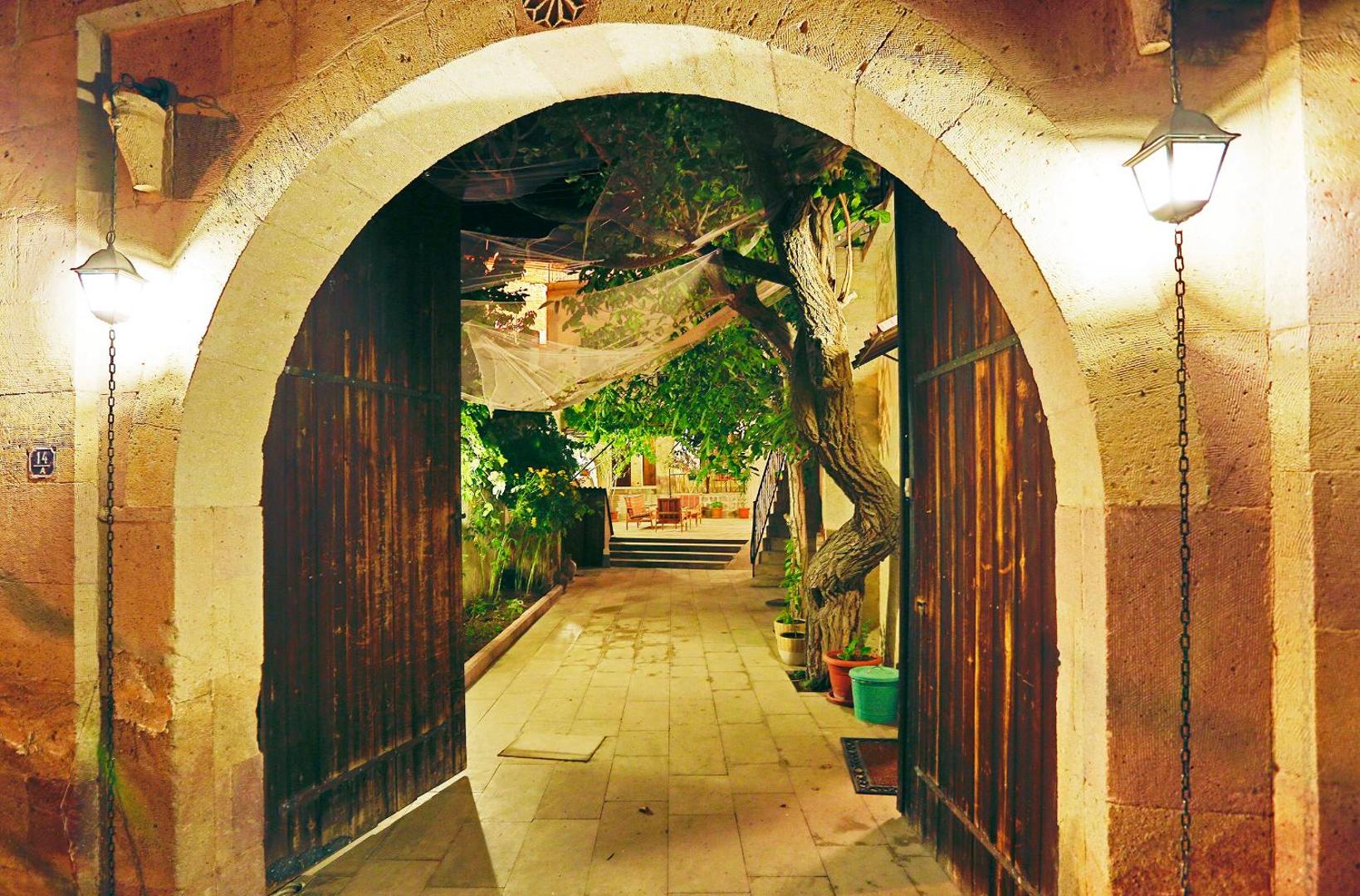 Karadut Cave Hotel