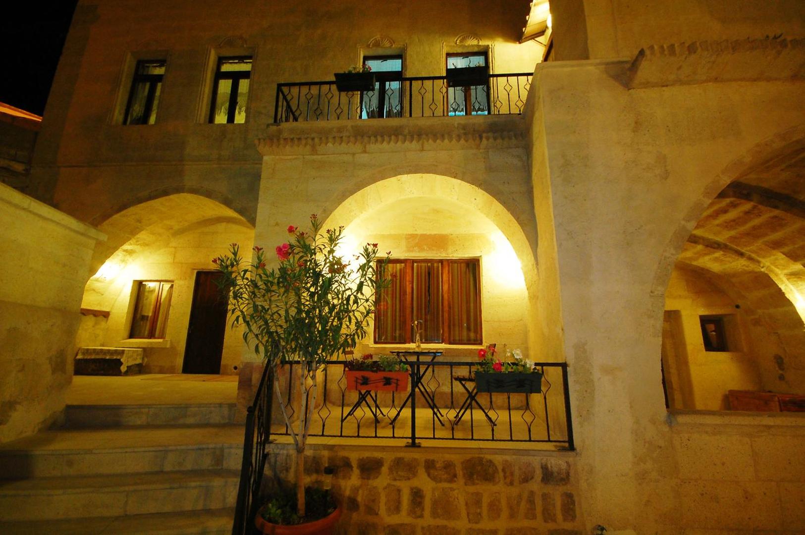 Karadut Cave Hotel