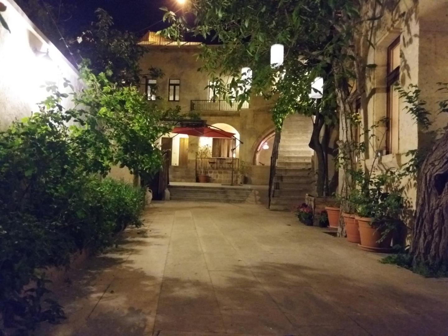 Karadut Cave Hotel