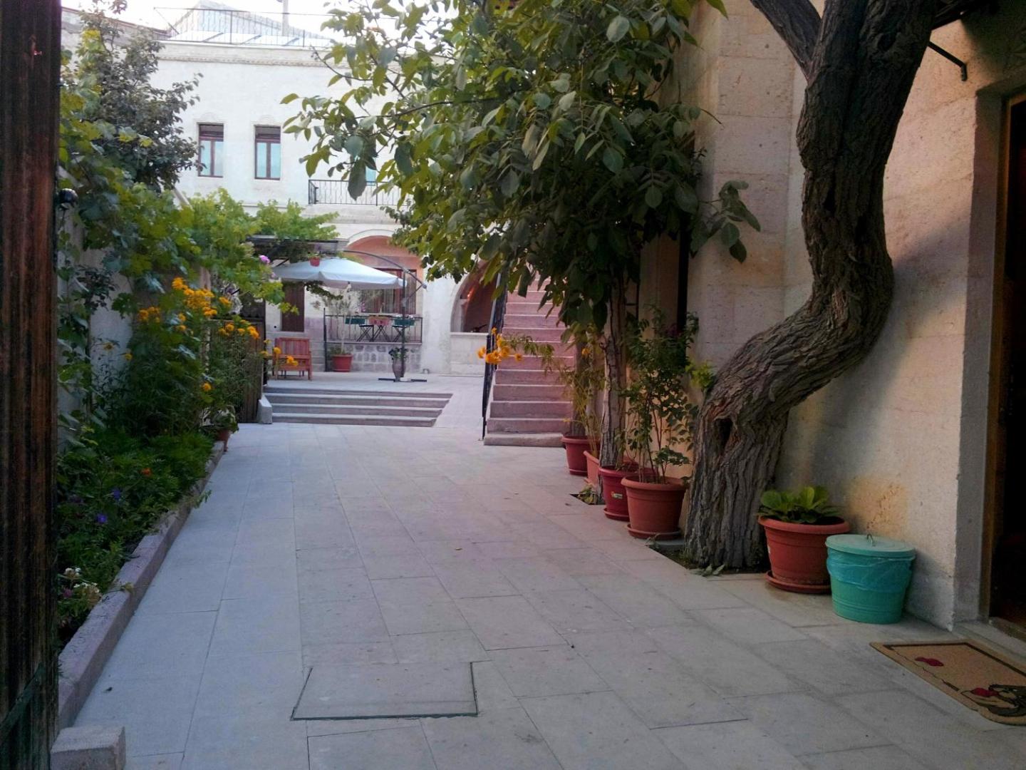 Karadut Cave Hotel