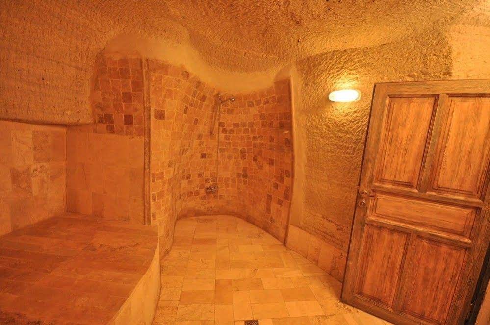 Kayatas Cave Suites Hotel