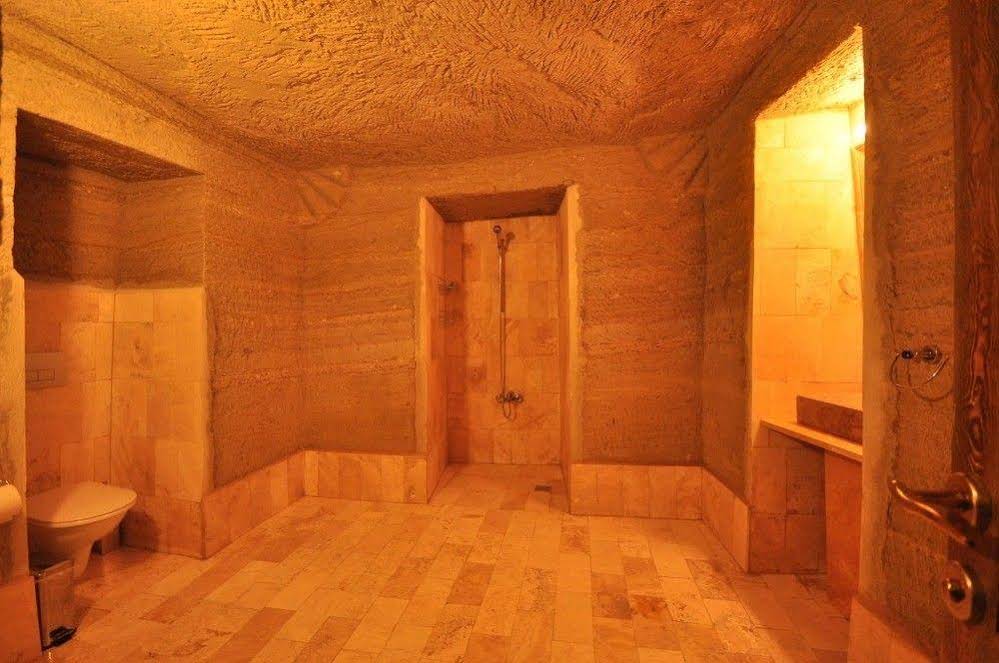 Kayatas Cave Suites Hotel