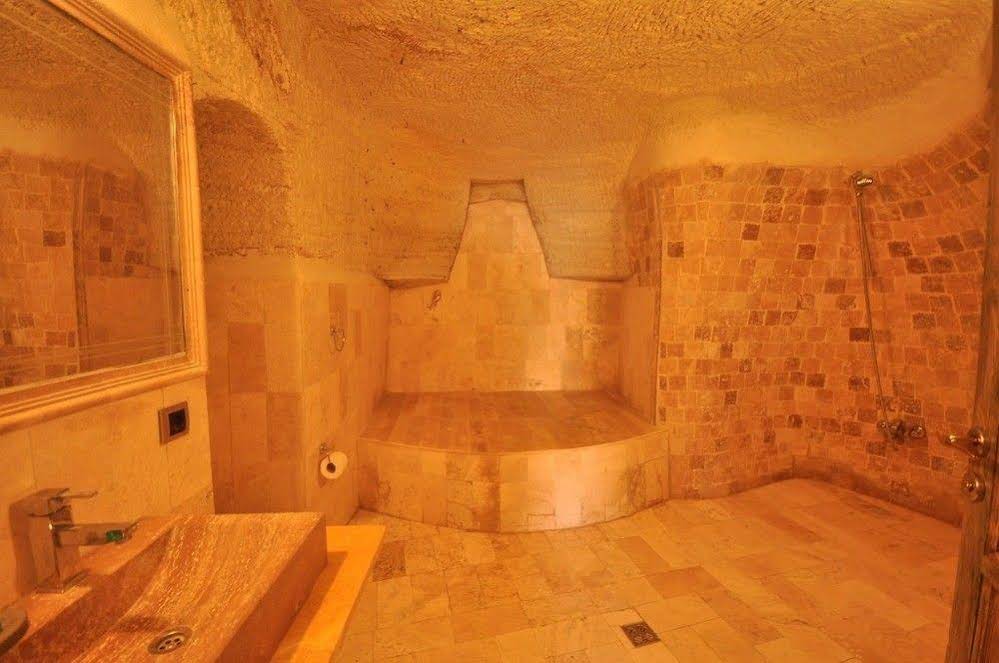 Kayatas Cave Suites Hotel
