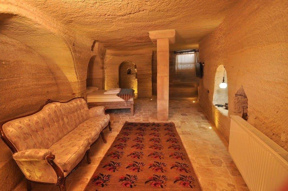 Kayatas Cave Suites Hotel