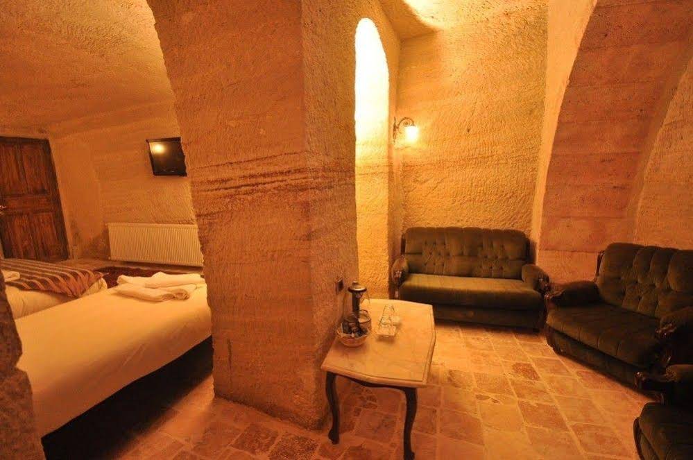 Kayatas Cave Suites Hotel