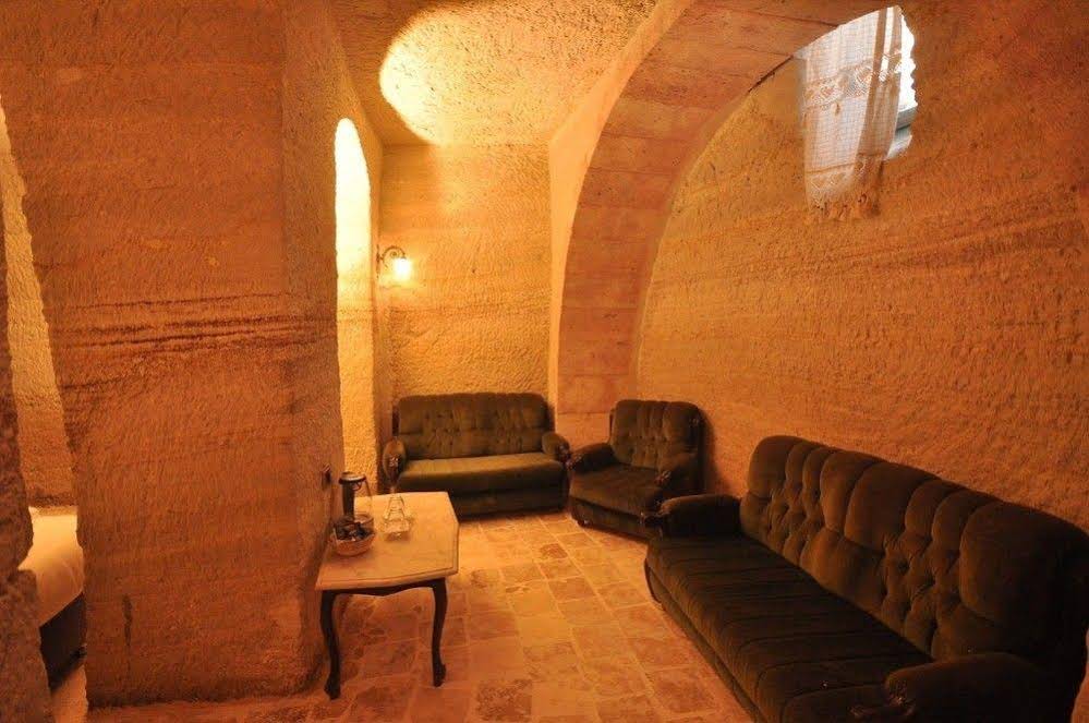 Kayatas Cave Suites Hotel
