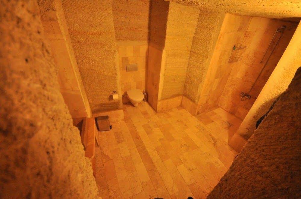 Kayatas Cave Suites Hotel
