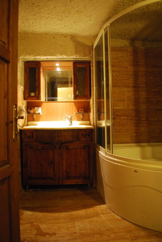 Asteria Cave Hotel