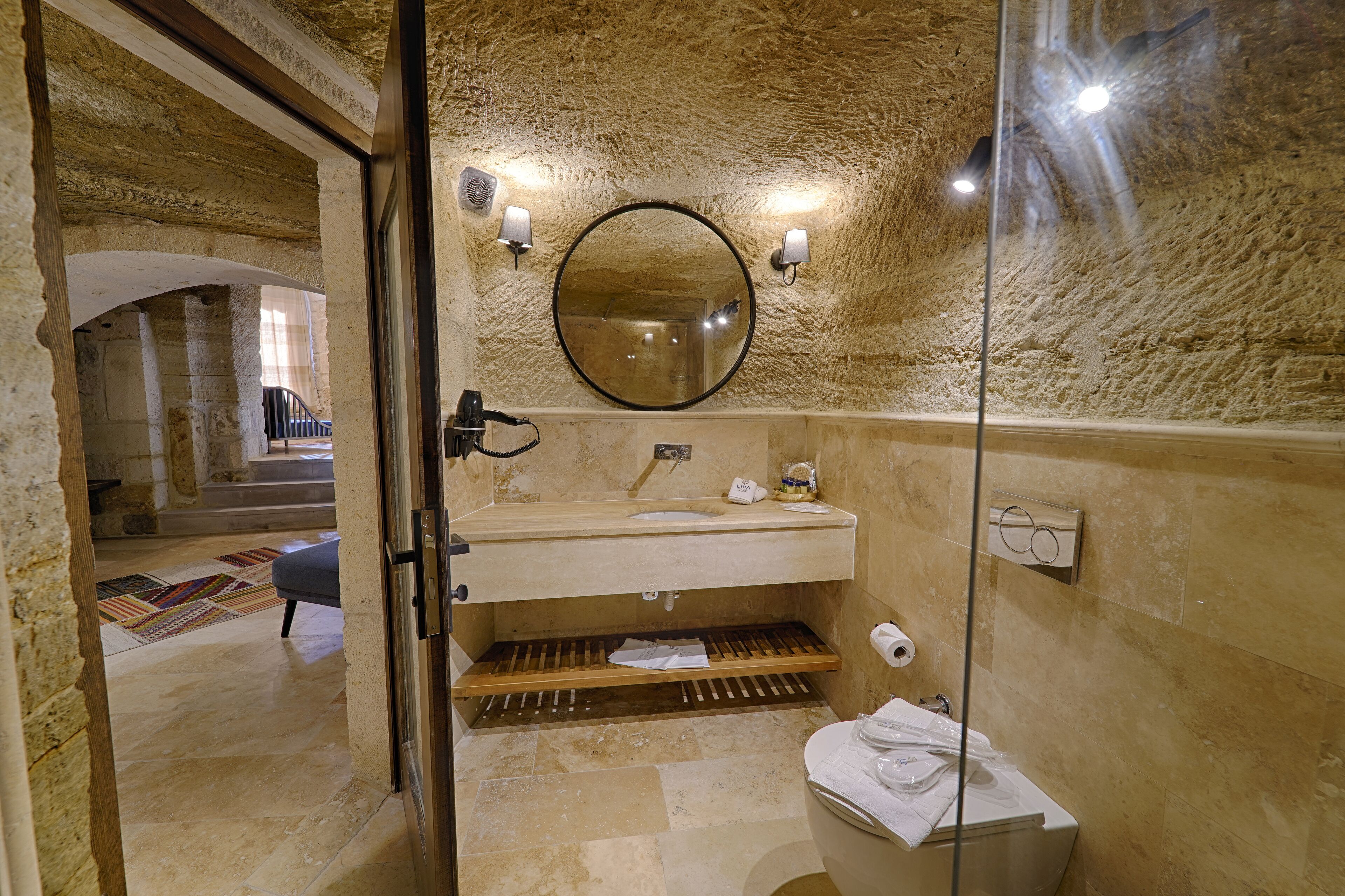 Luvi Cave Hotel