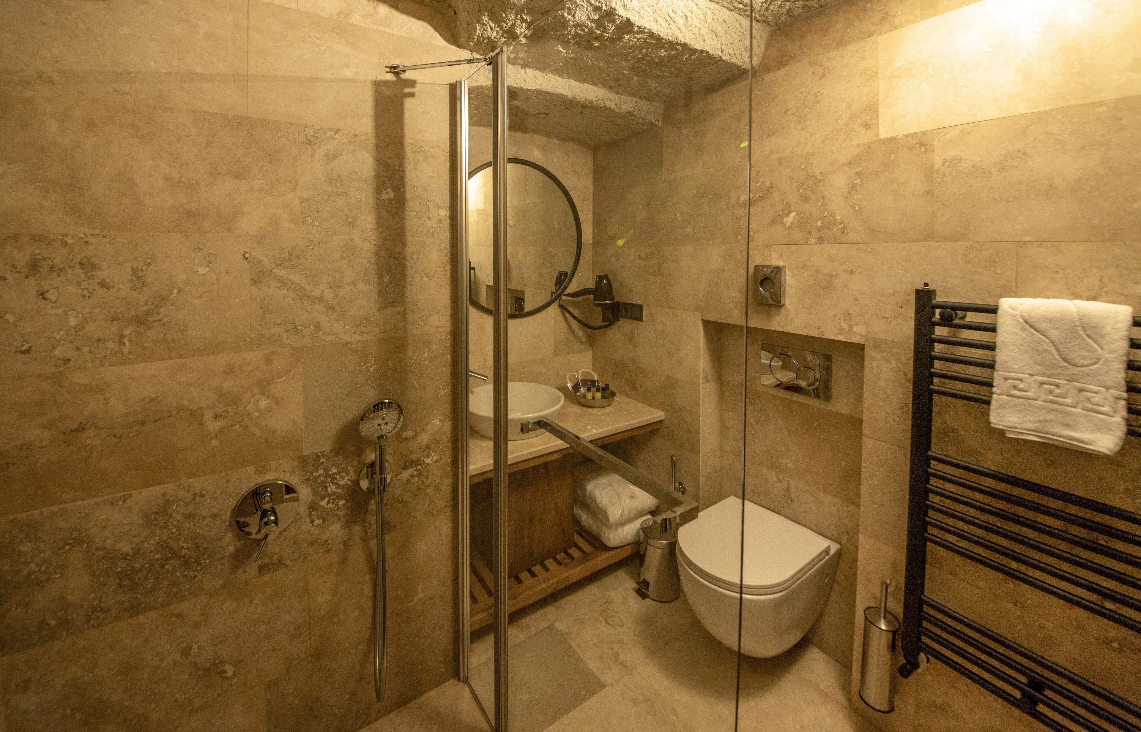Luvi Cave Hotel