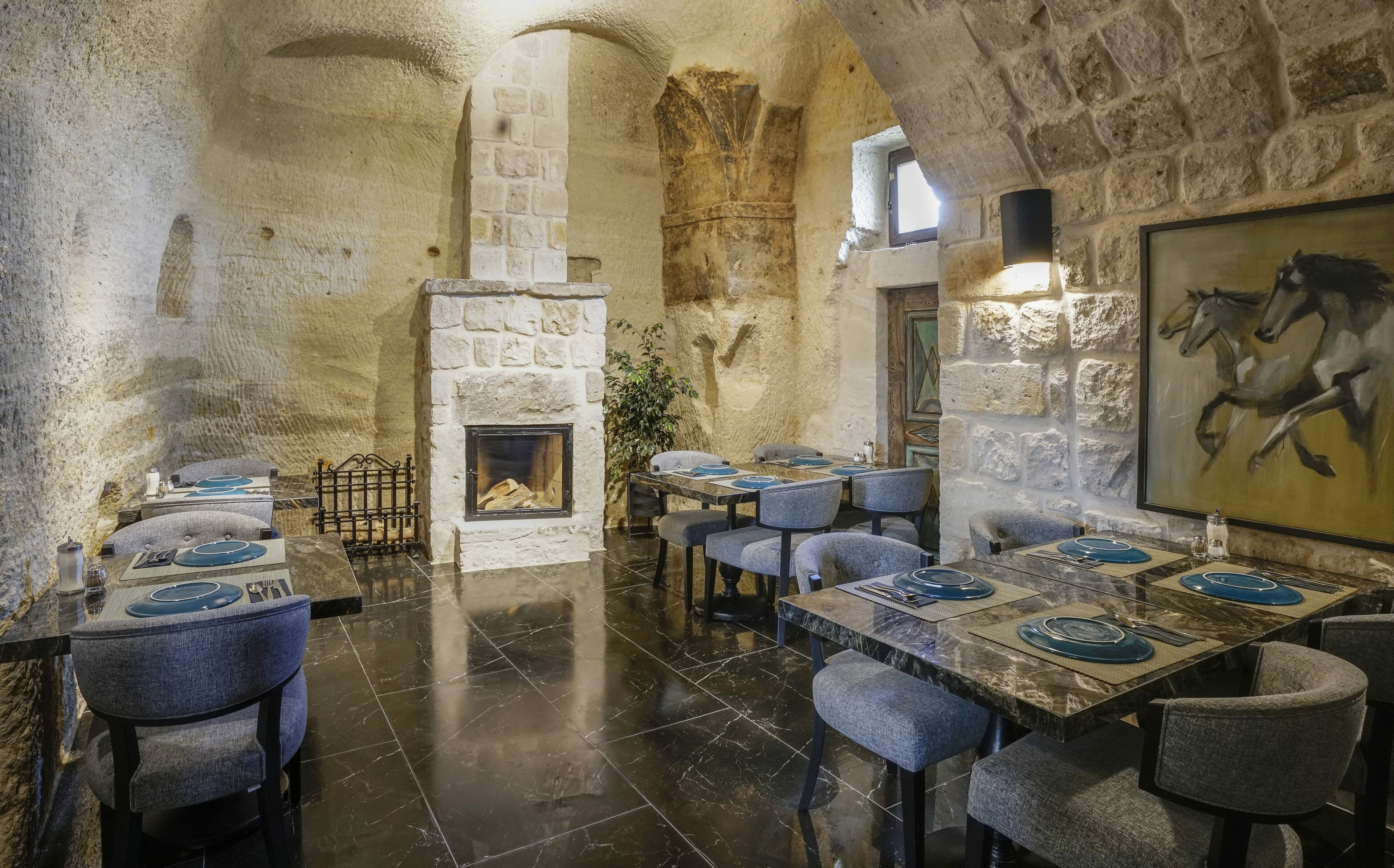 Luvi Cave Hotel