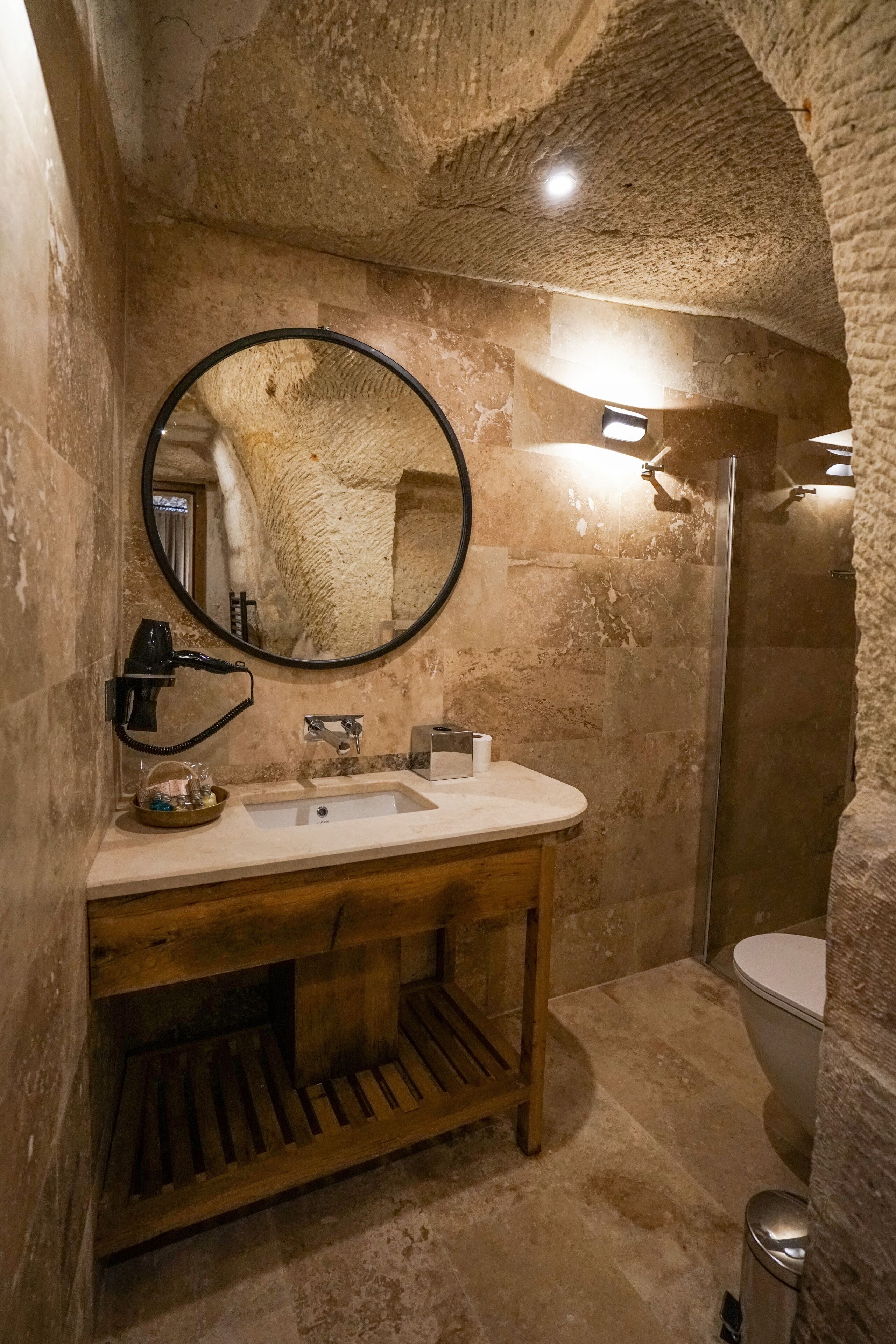 Luvi Cave Hotel