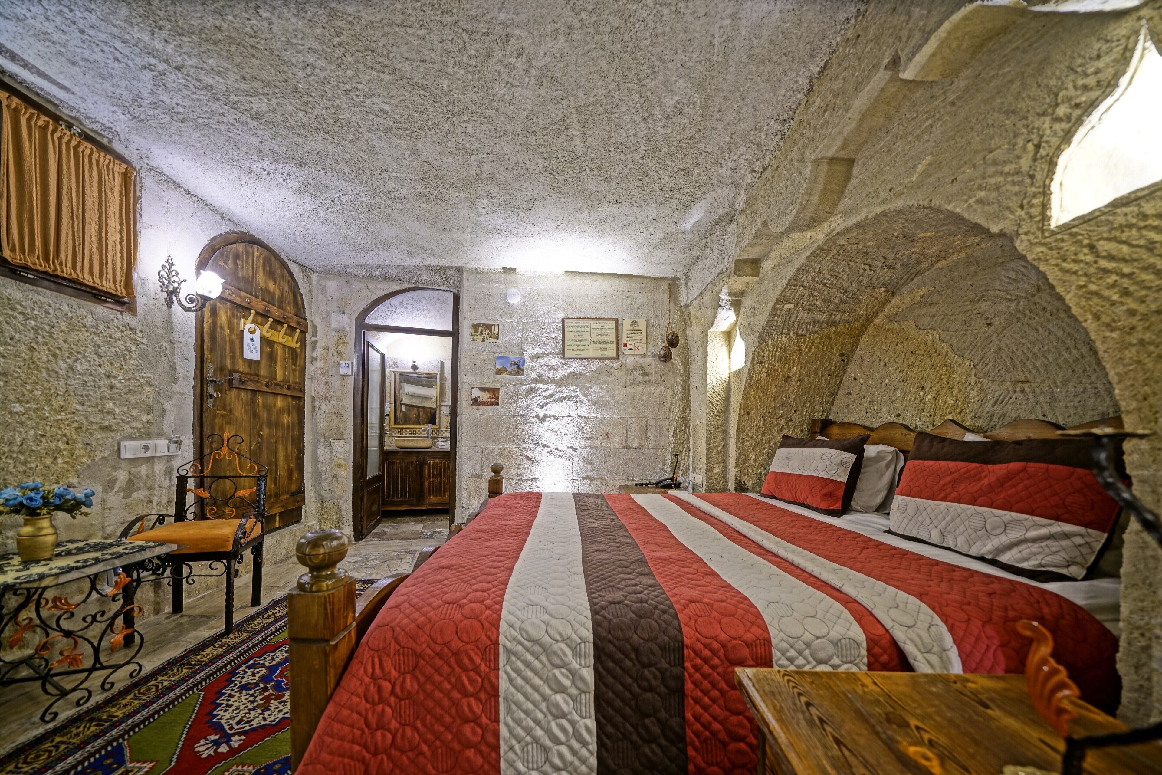 Maccan Cave Hotel