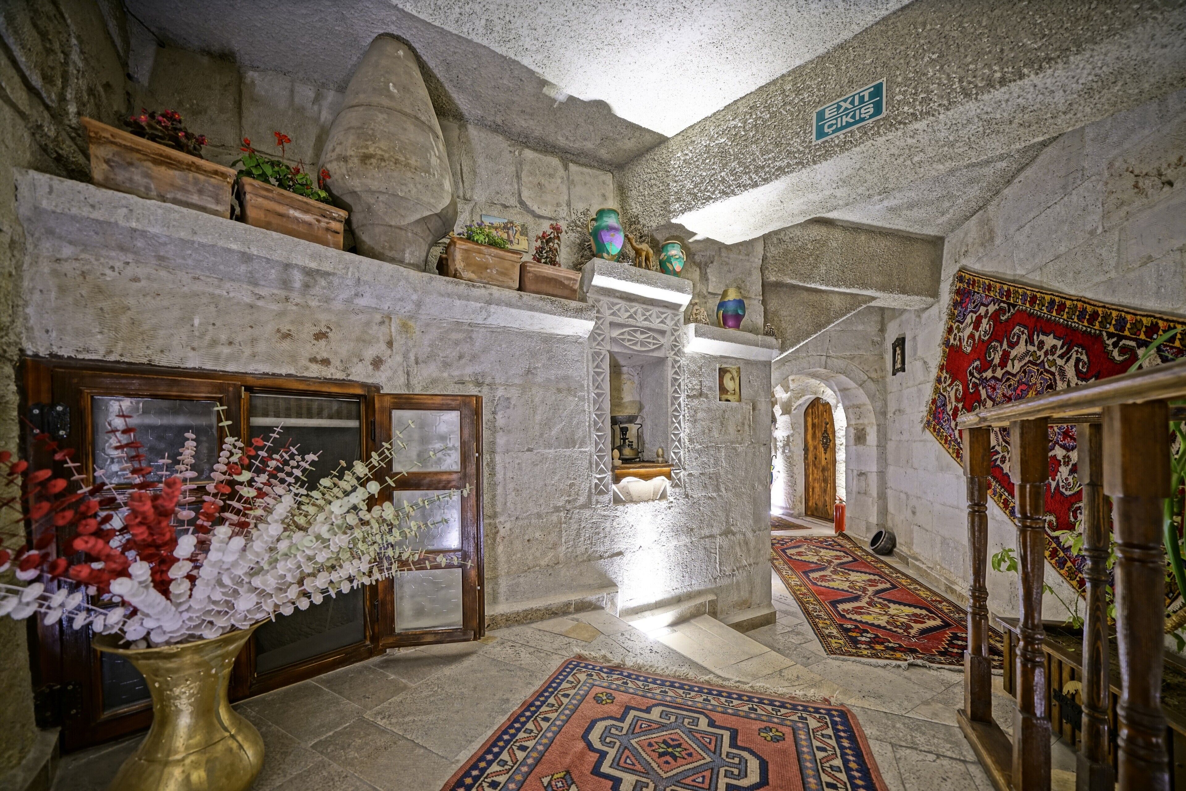 Maccan Cave Hotel