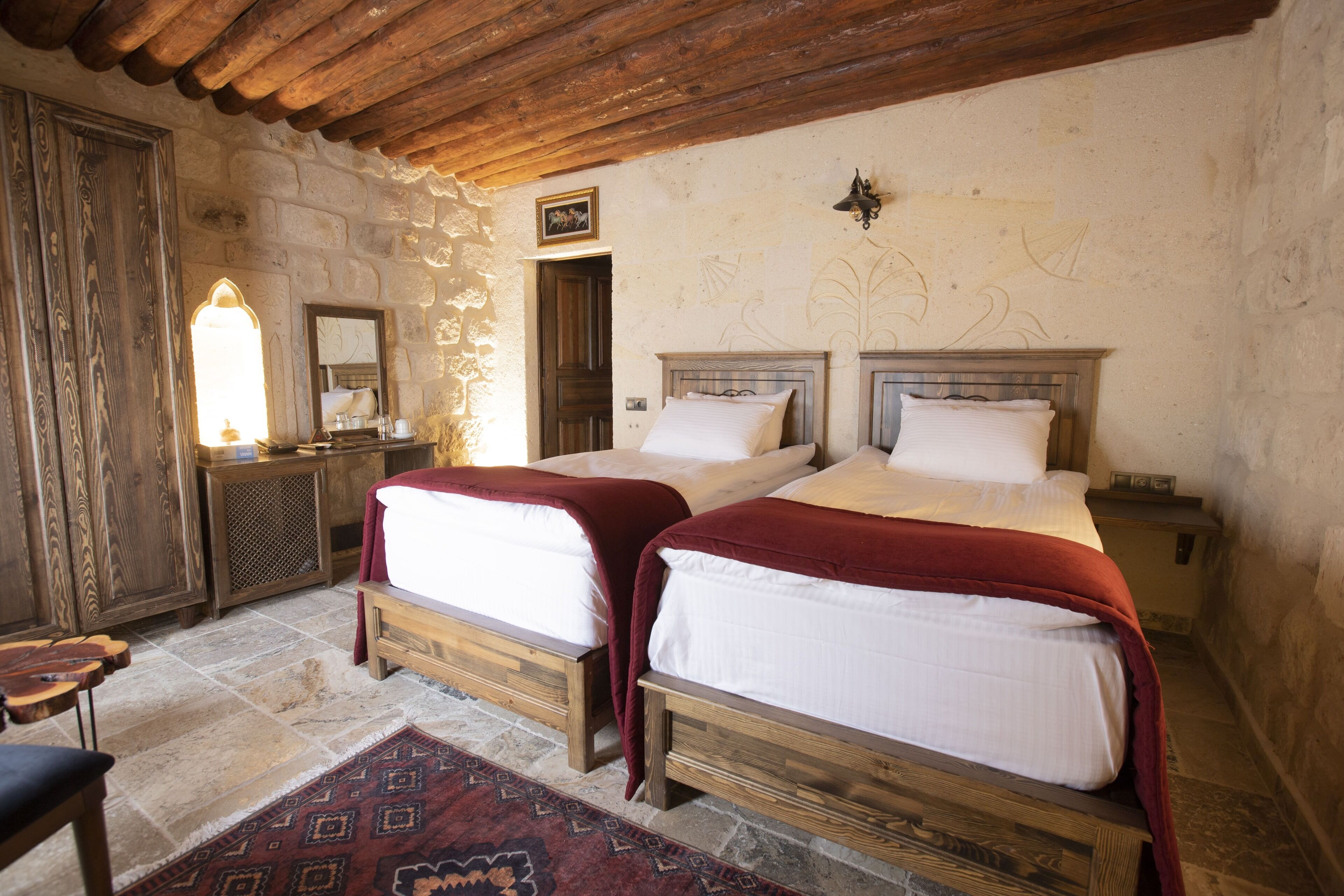 Medusa Cave Hotel