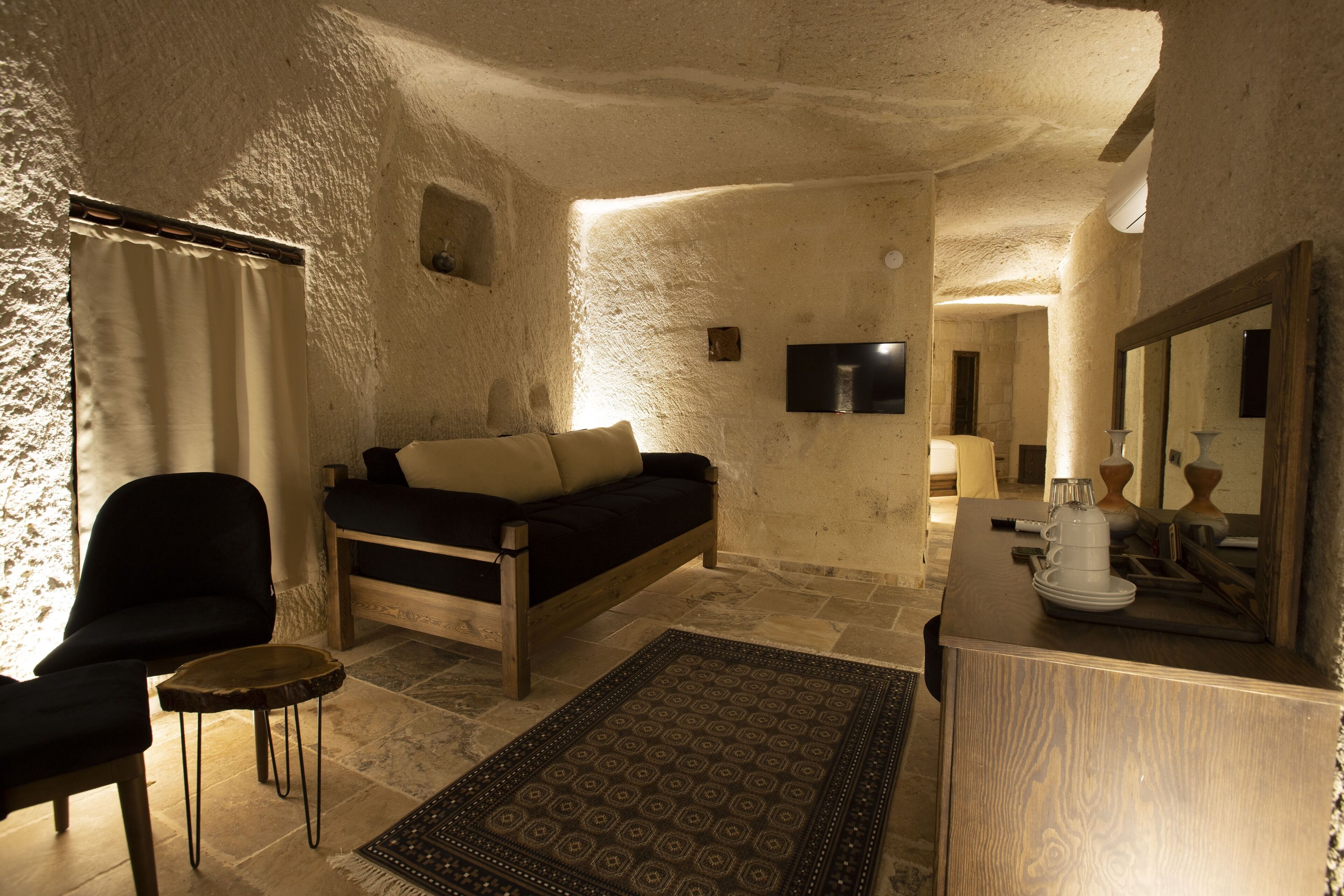 Medusa Cave Hotel