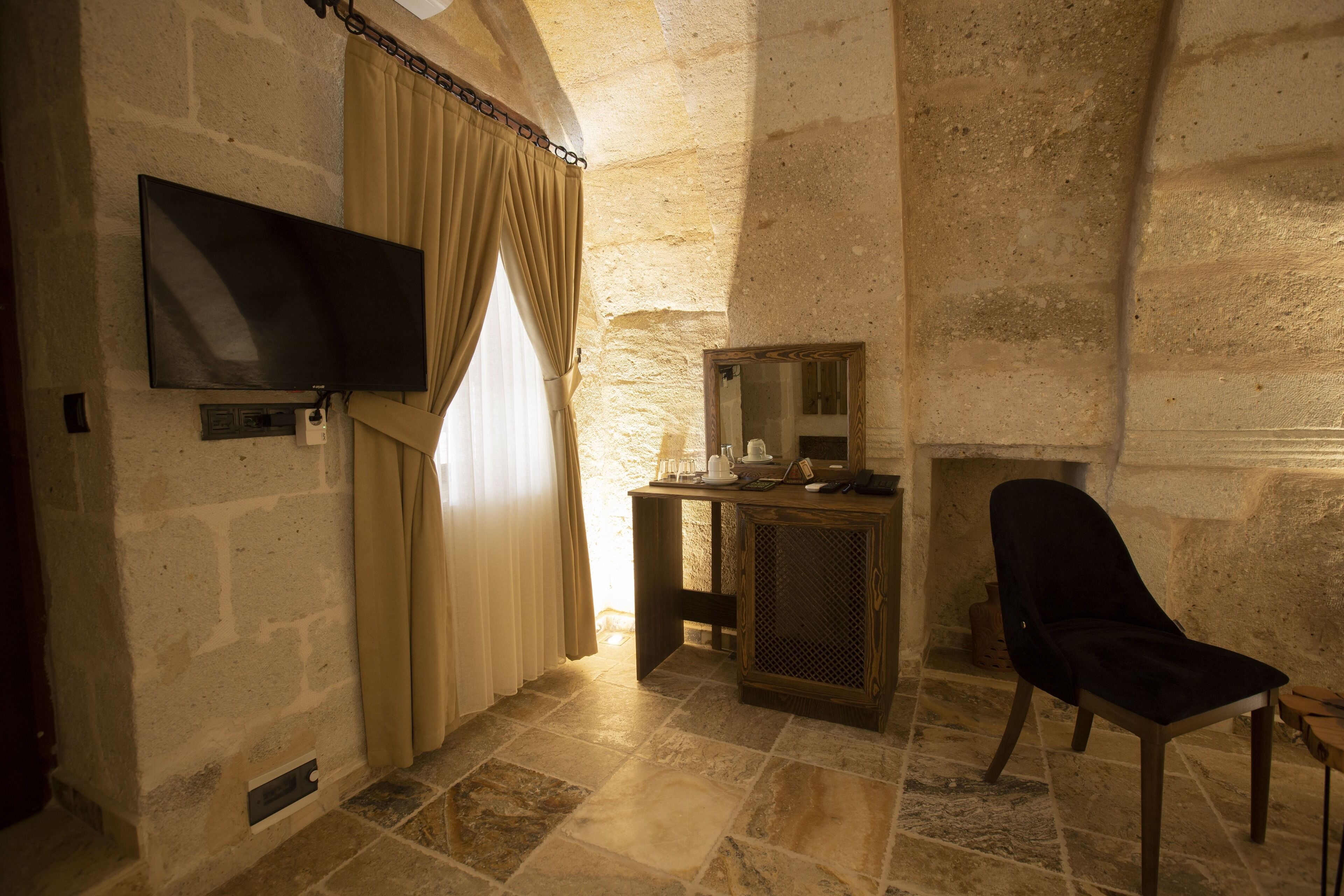 Medusa Cave Hotel