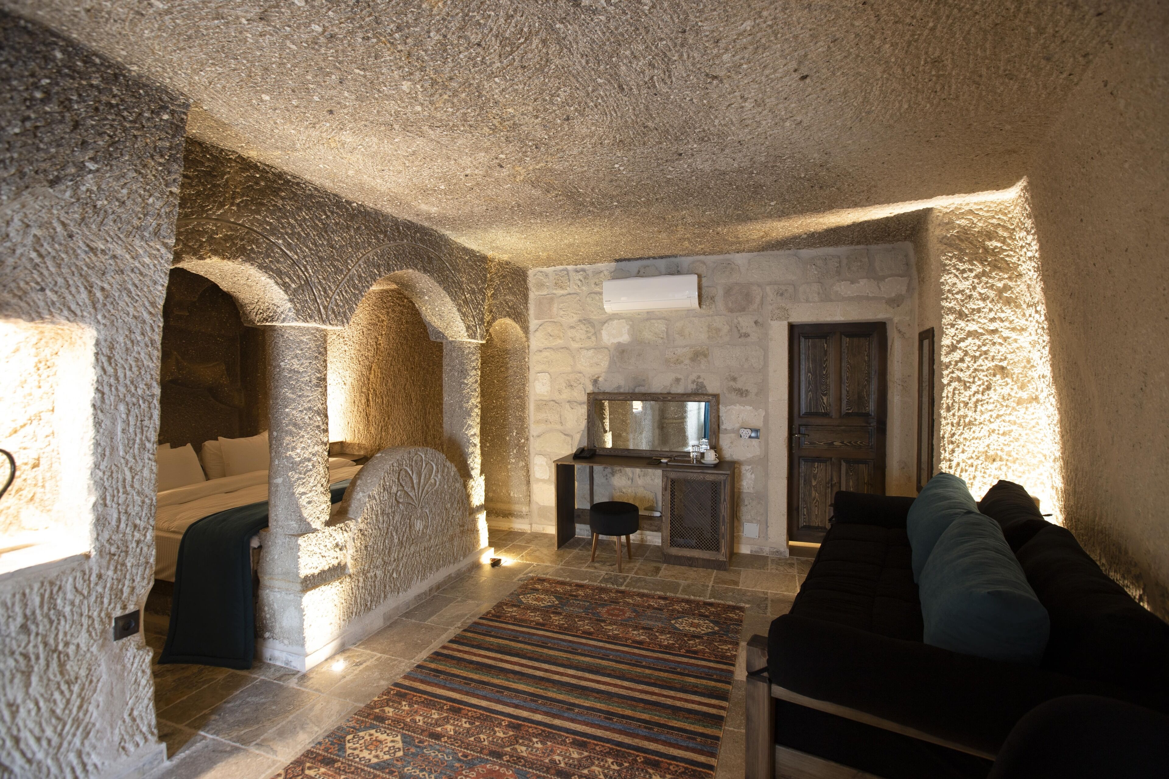 Medusa Cave Hotel
